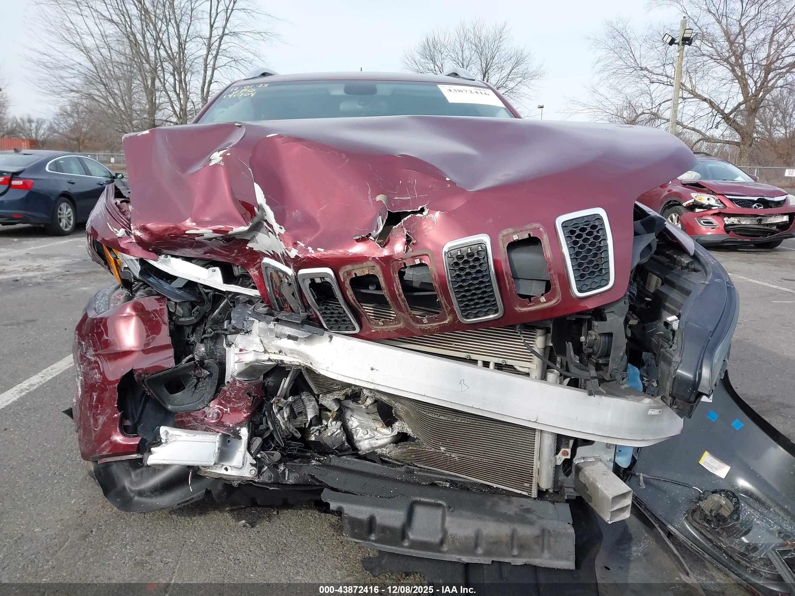 JEEP CHEROKEE image 6