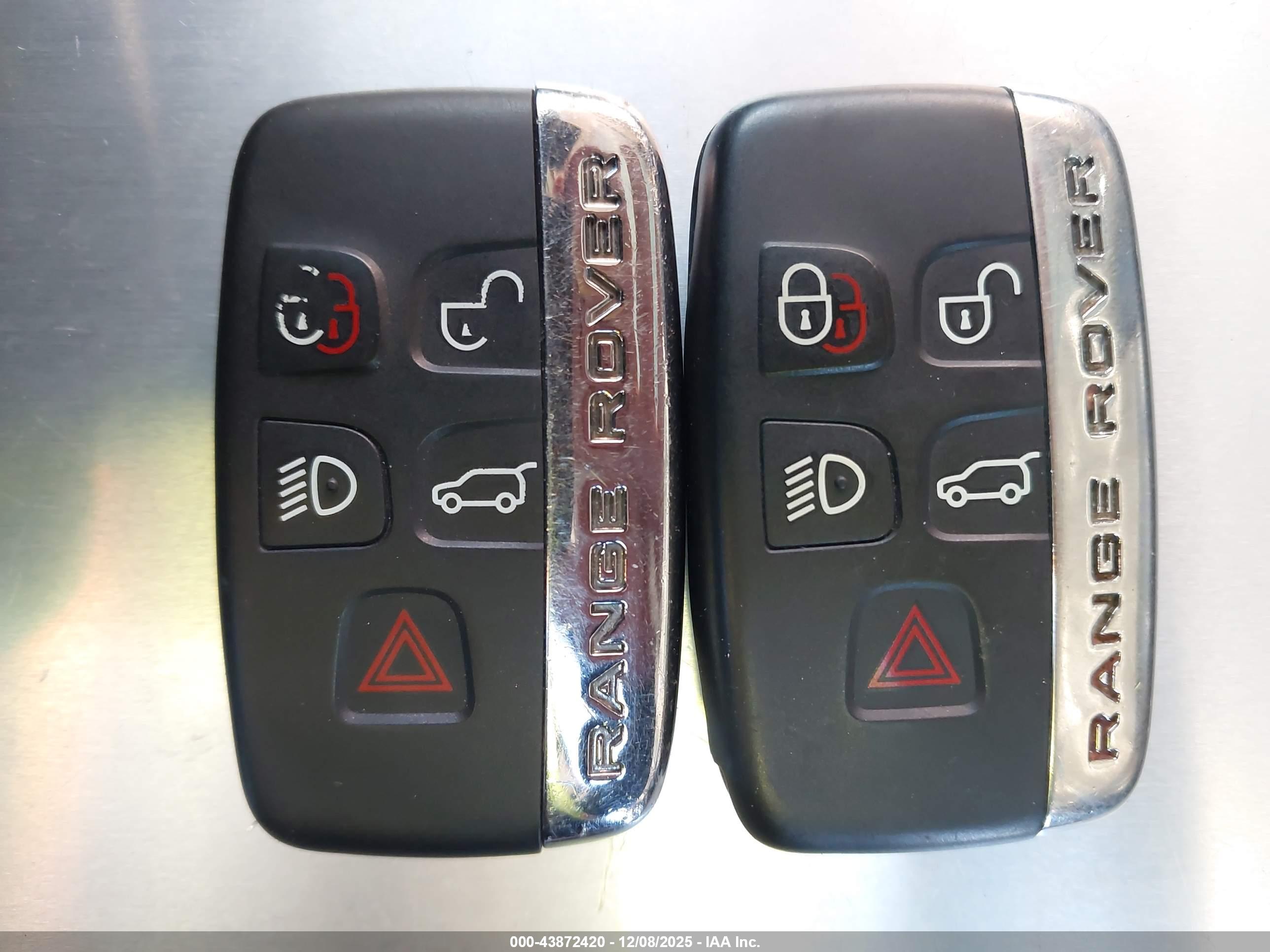 LAND ROVER image 11
