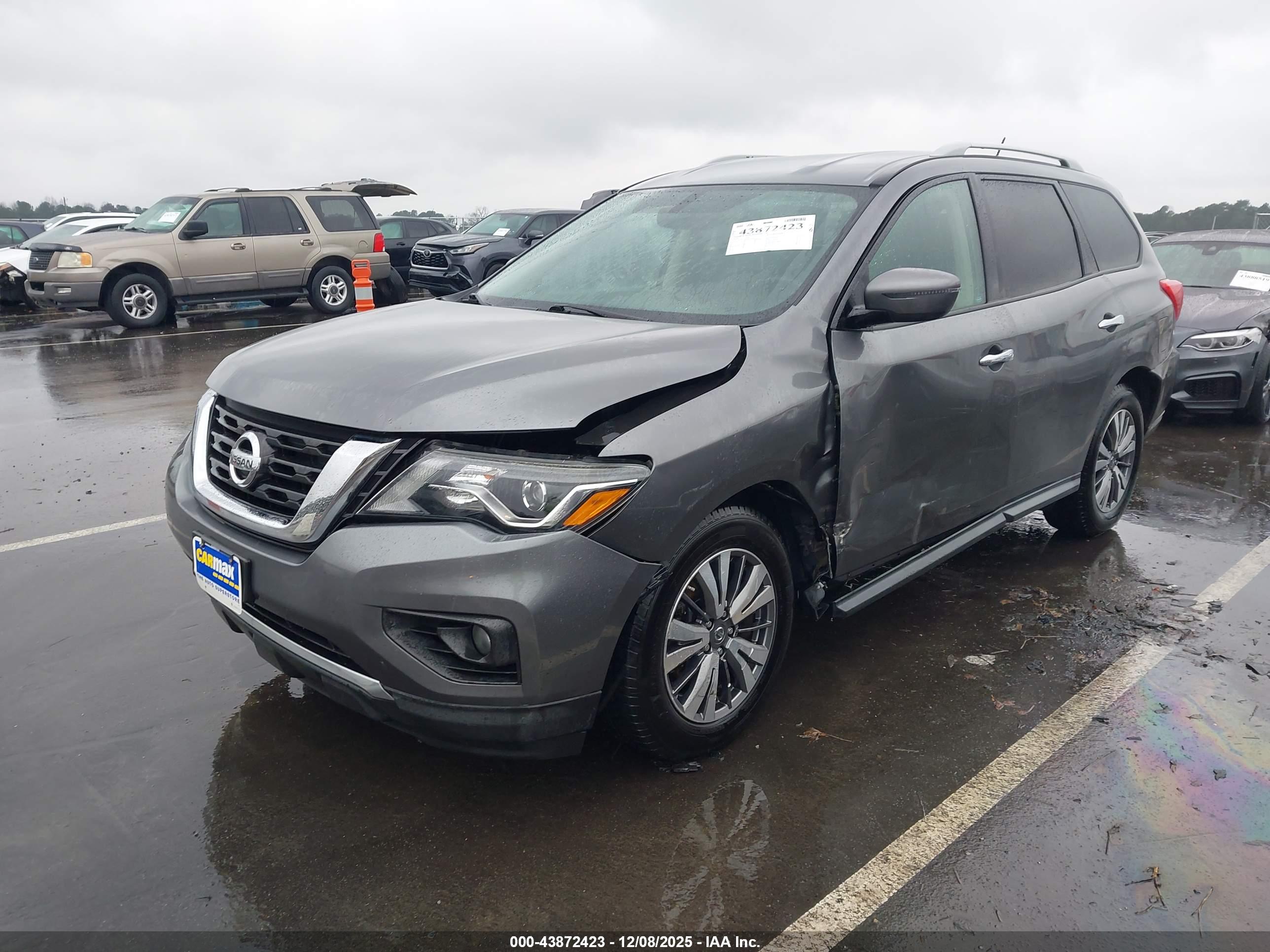 NISSAN PATHFINDER image 2