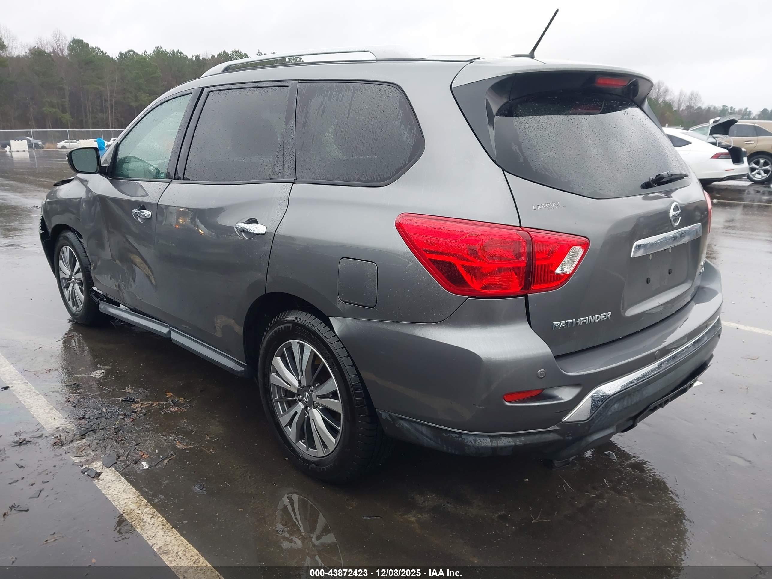 NISSAN PATHFINDER image 3