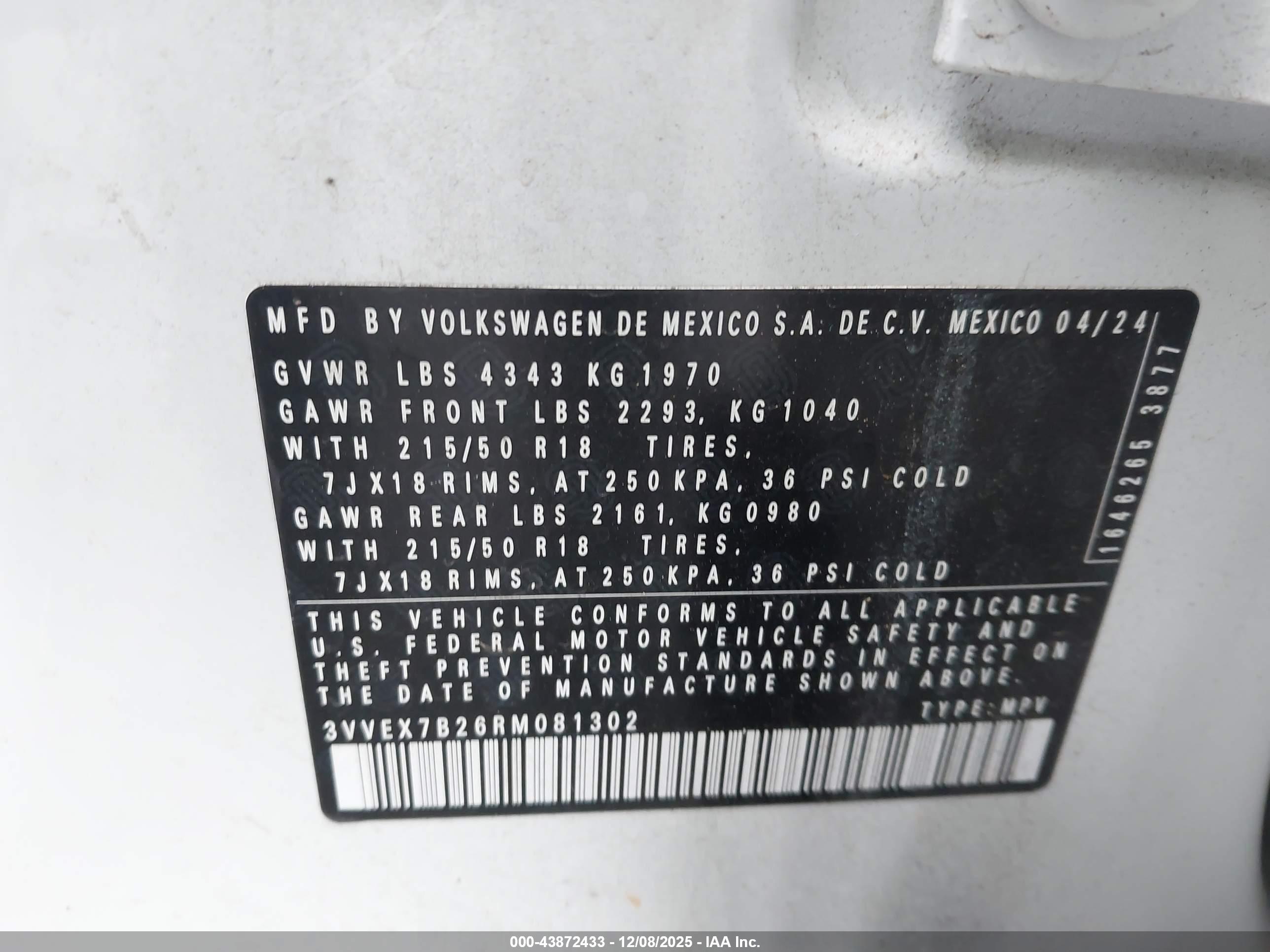 VOLKSWAGEN TAOS image 9