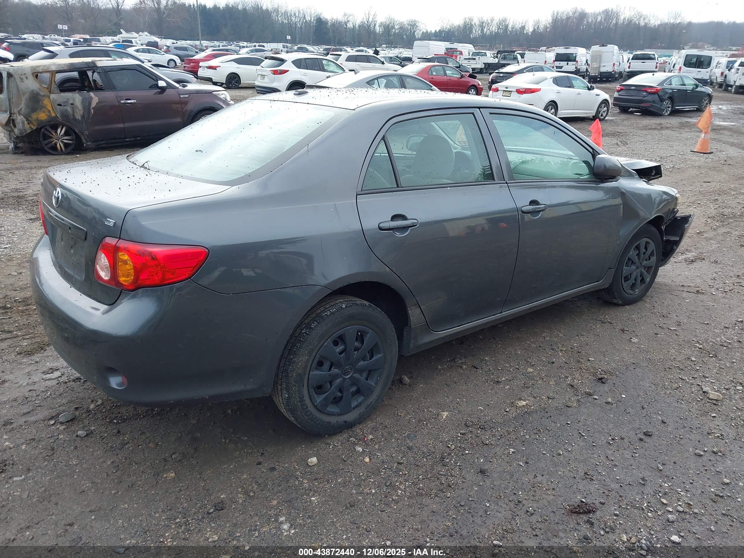 TOYOTA COROLLA image 4