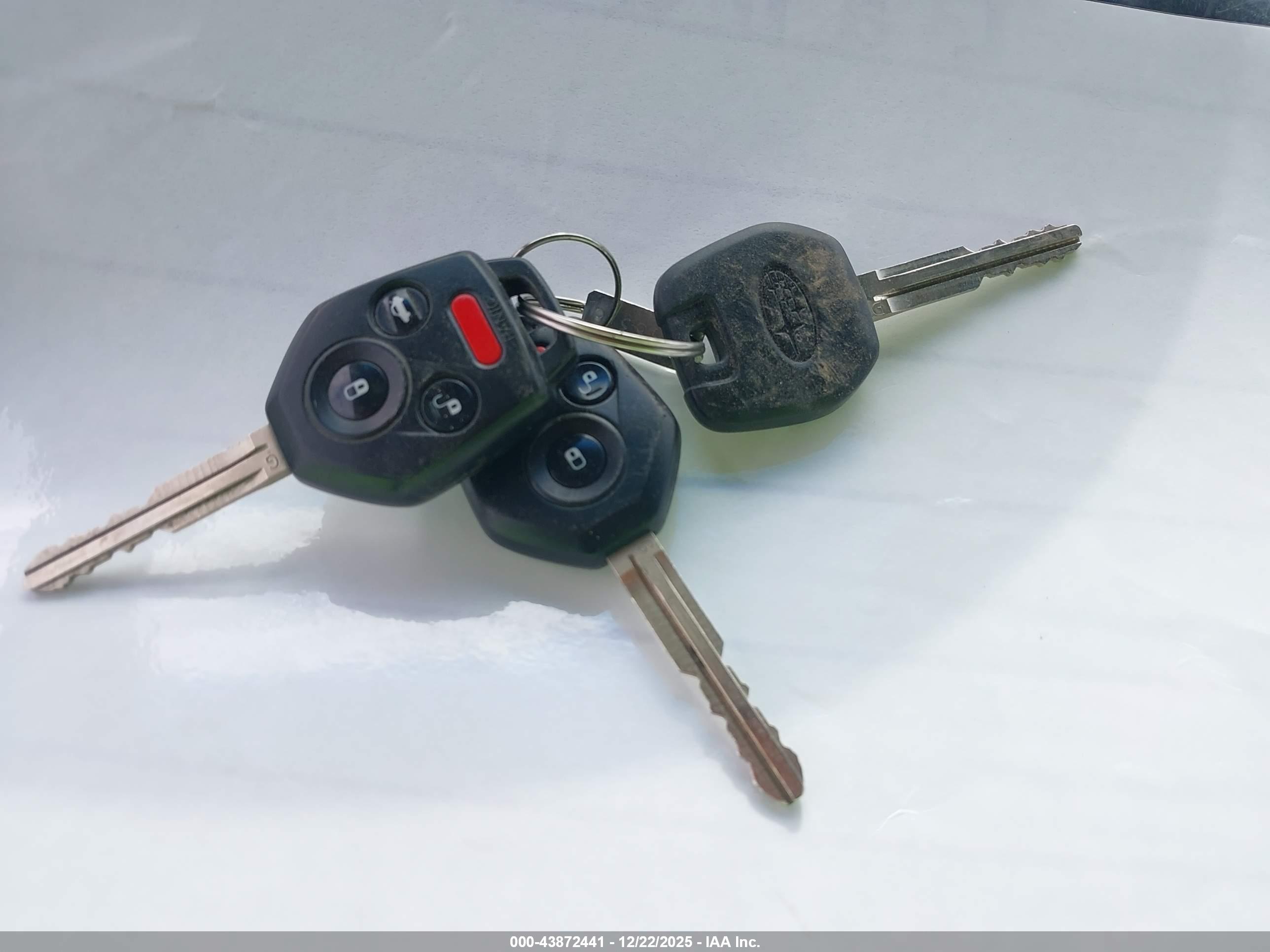 SUBARU OUTBACK image 11