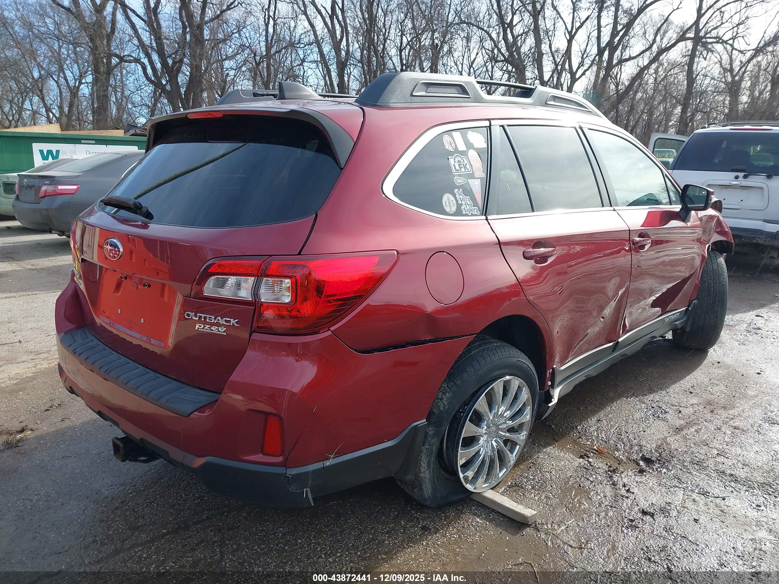 SUBARU OUTBACK image 4