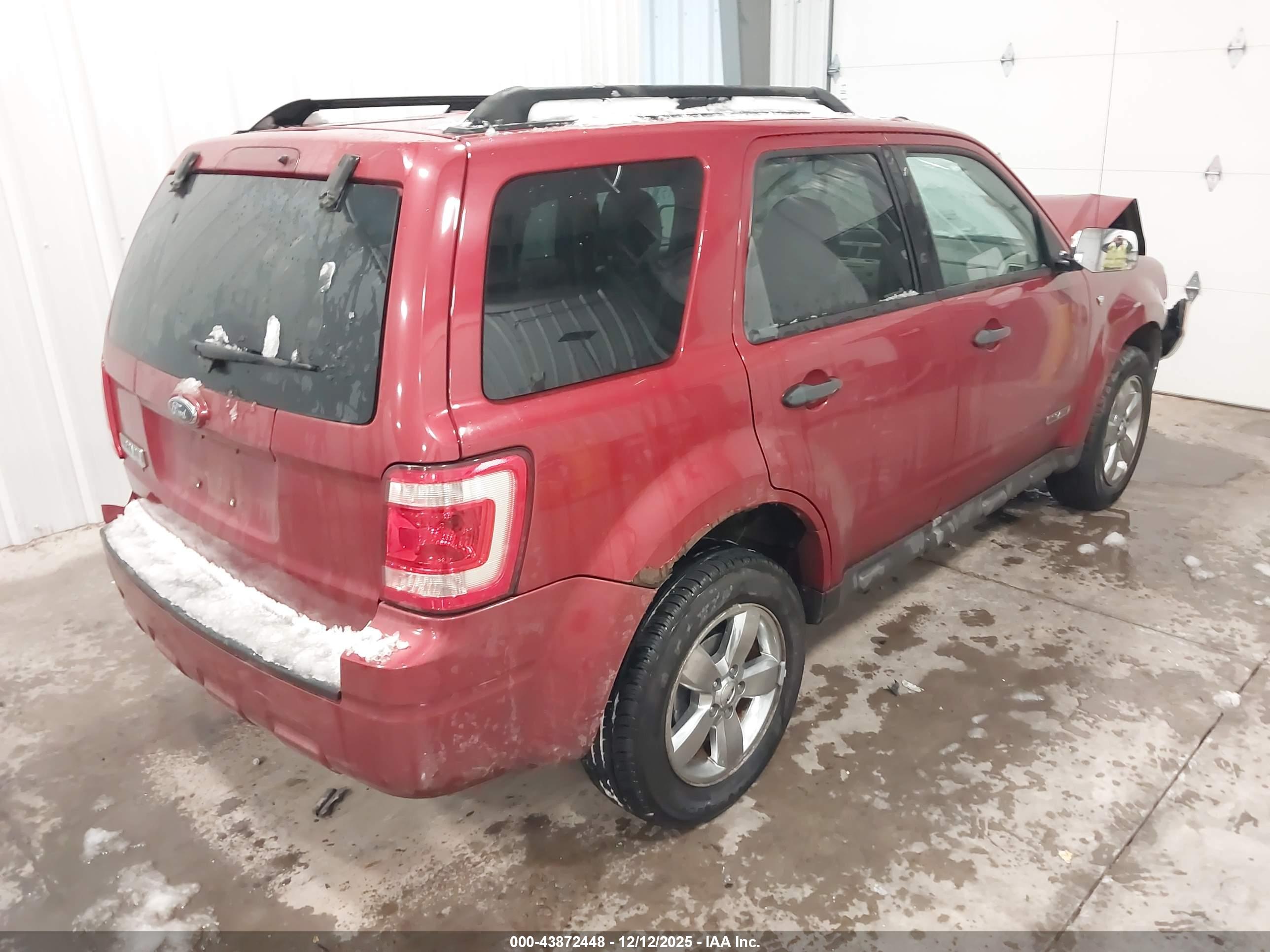 FORD ESCAPE image 4