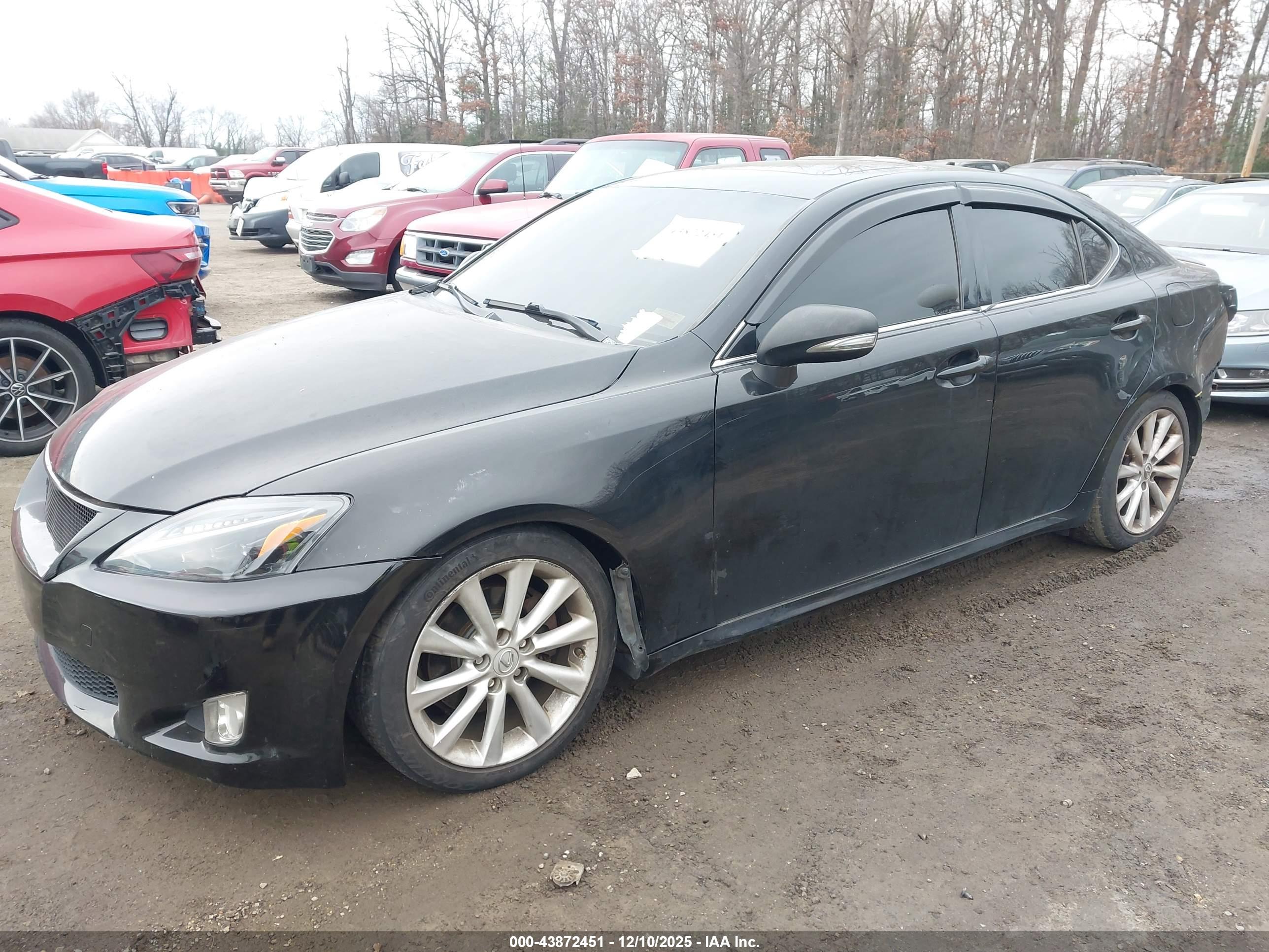 LEXUS IS image 2