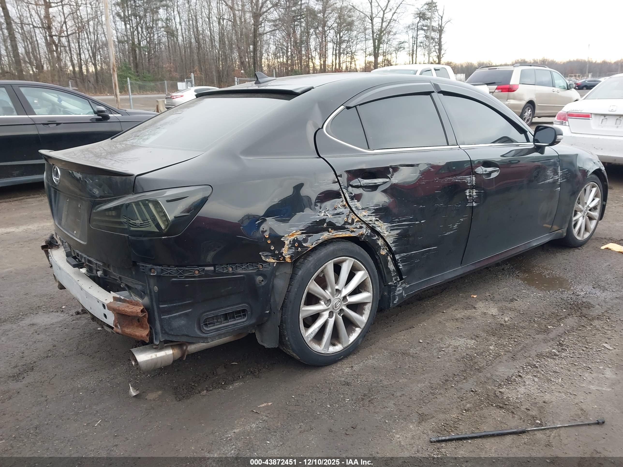 LEXUS IS image 4