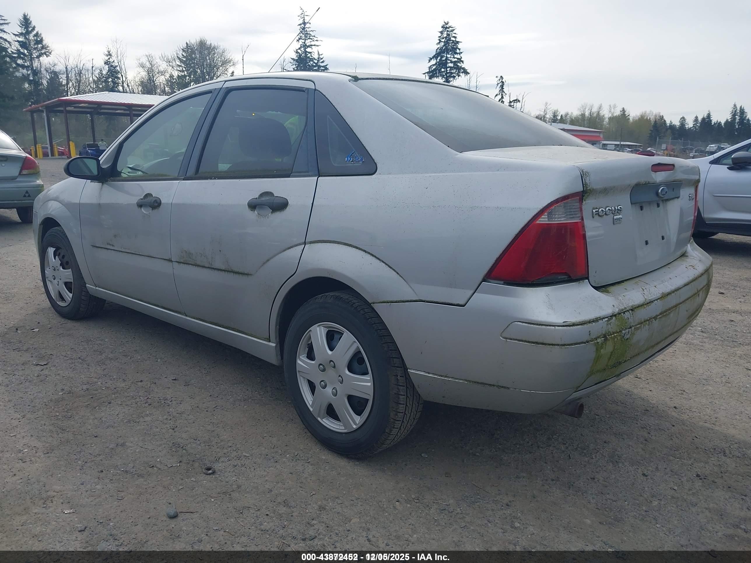 FORD FOCUS image 3