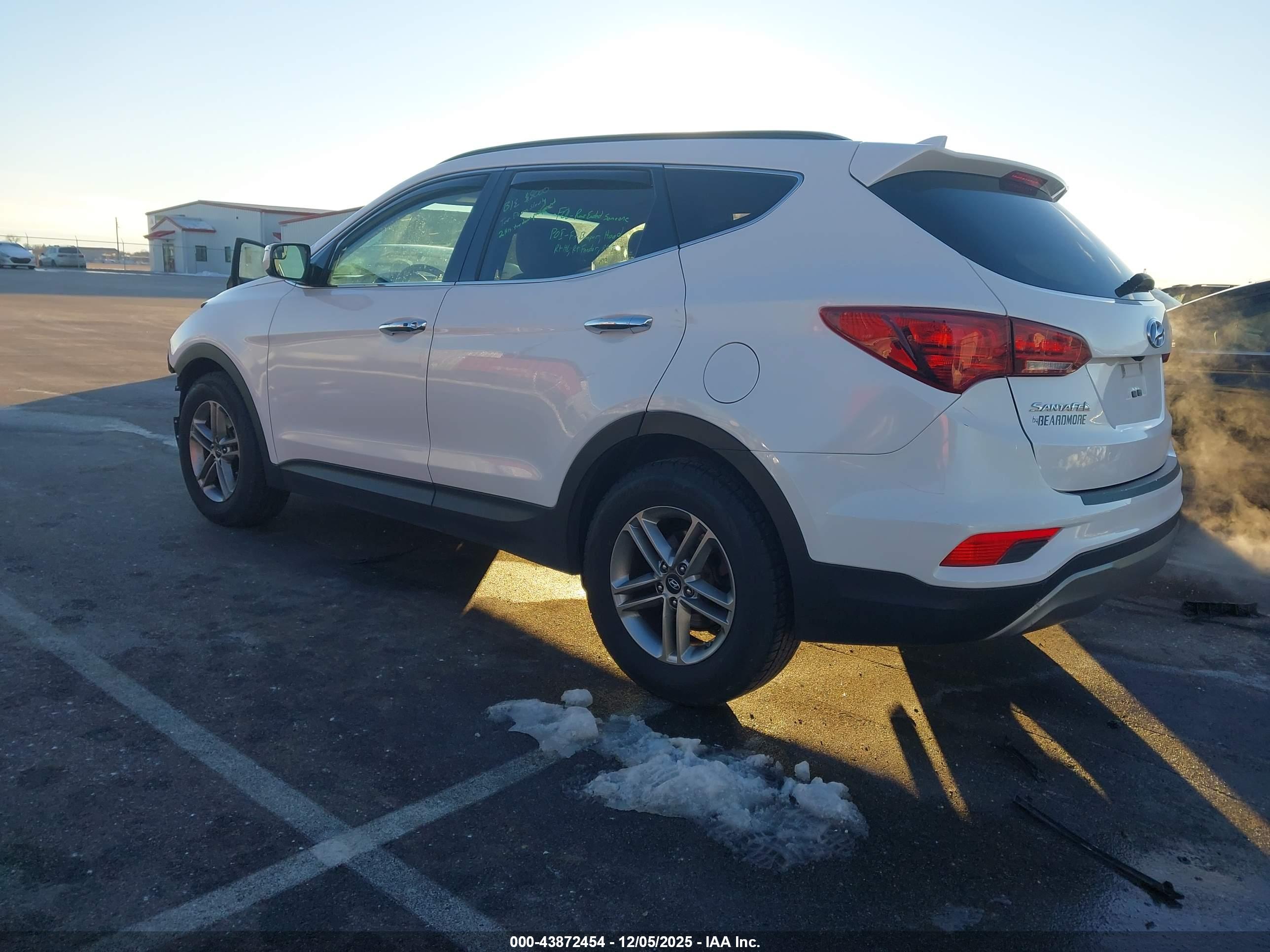 HYUNDAI SANTA image 3
