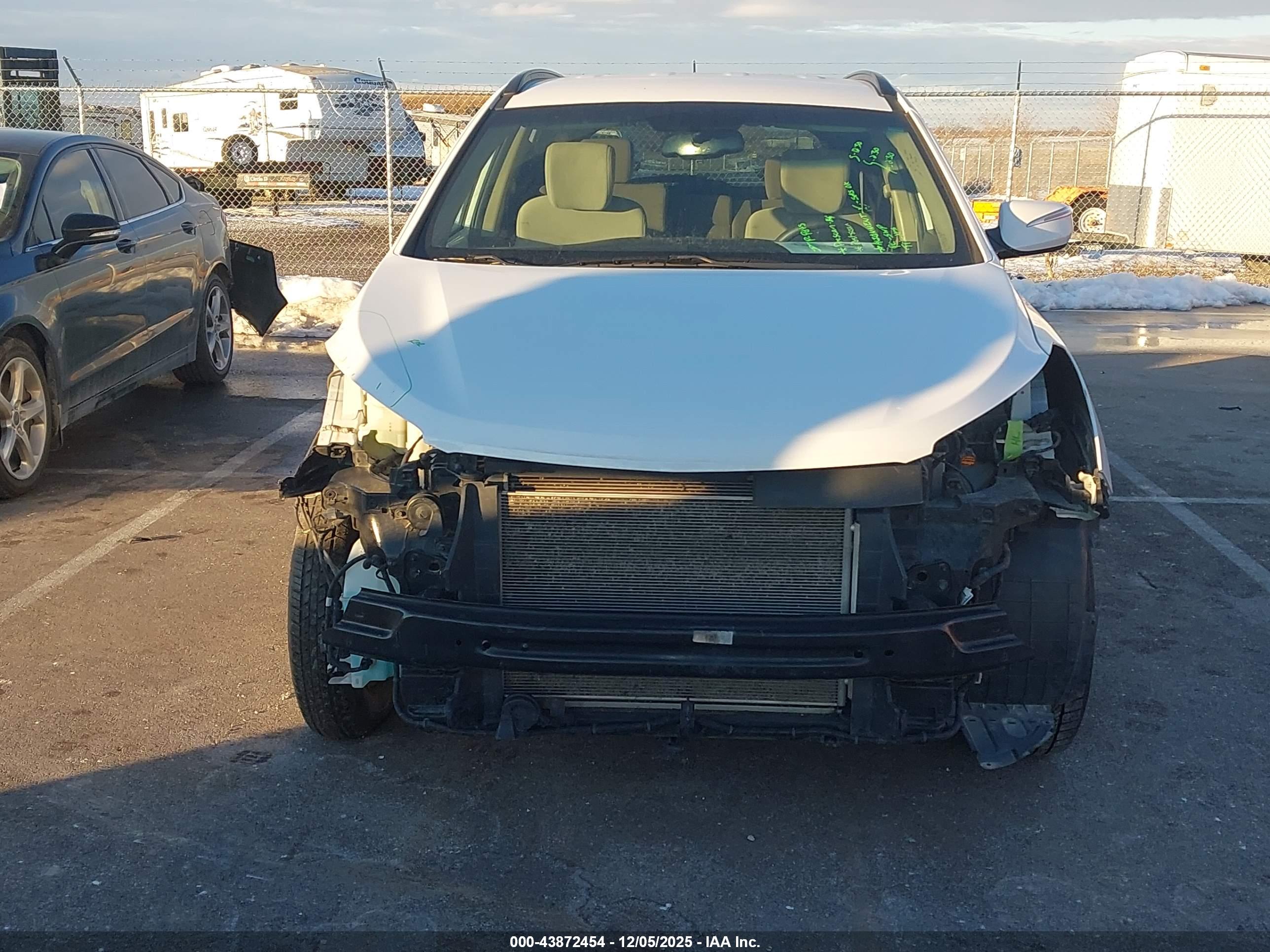 HYUNDAI SANTA image 6
