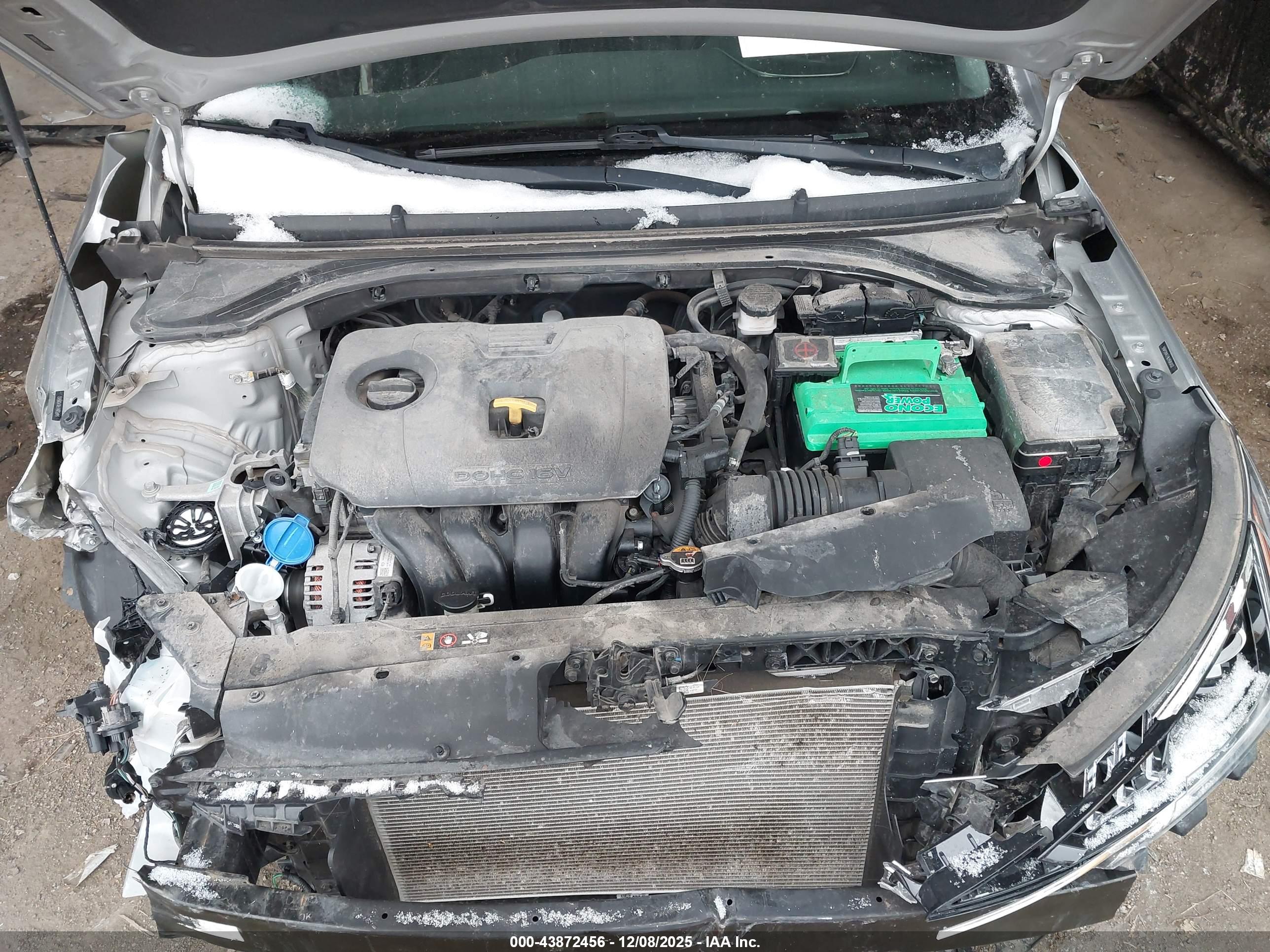HYUNDAI ELANTRA image 10