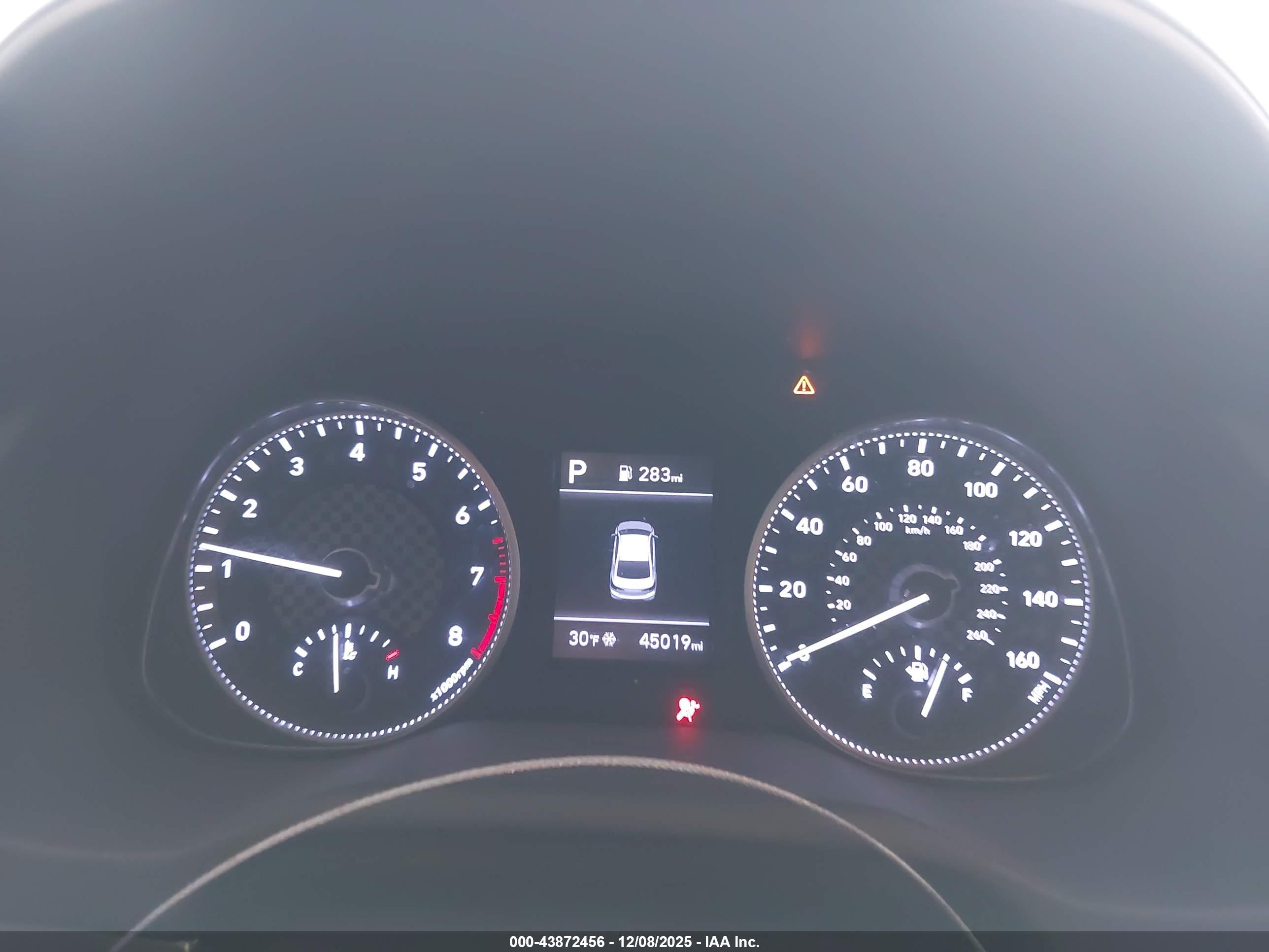 HYUNDAI ELANTRA image 7