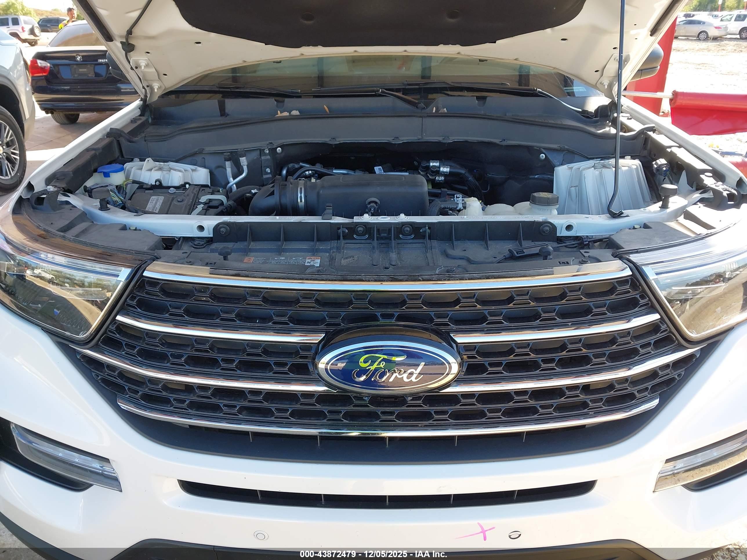 FORD EXPLORER image 10