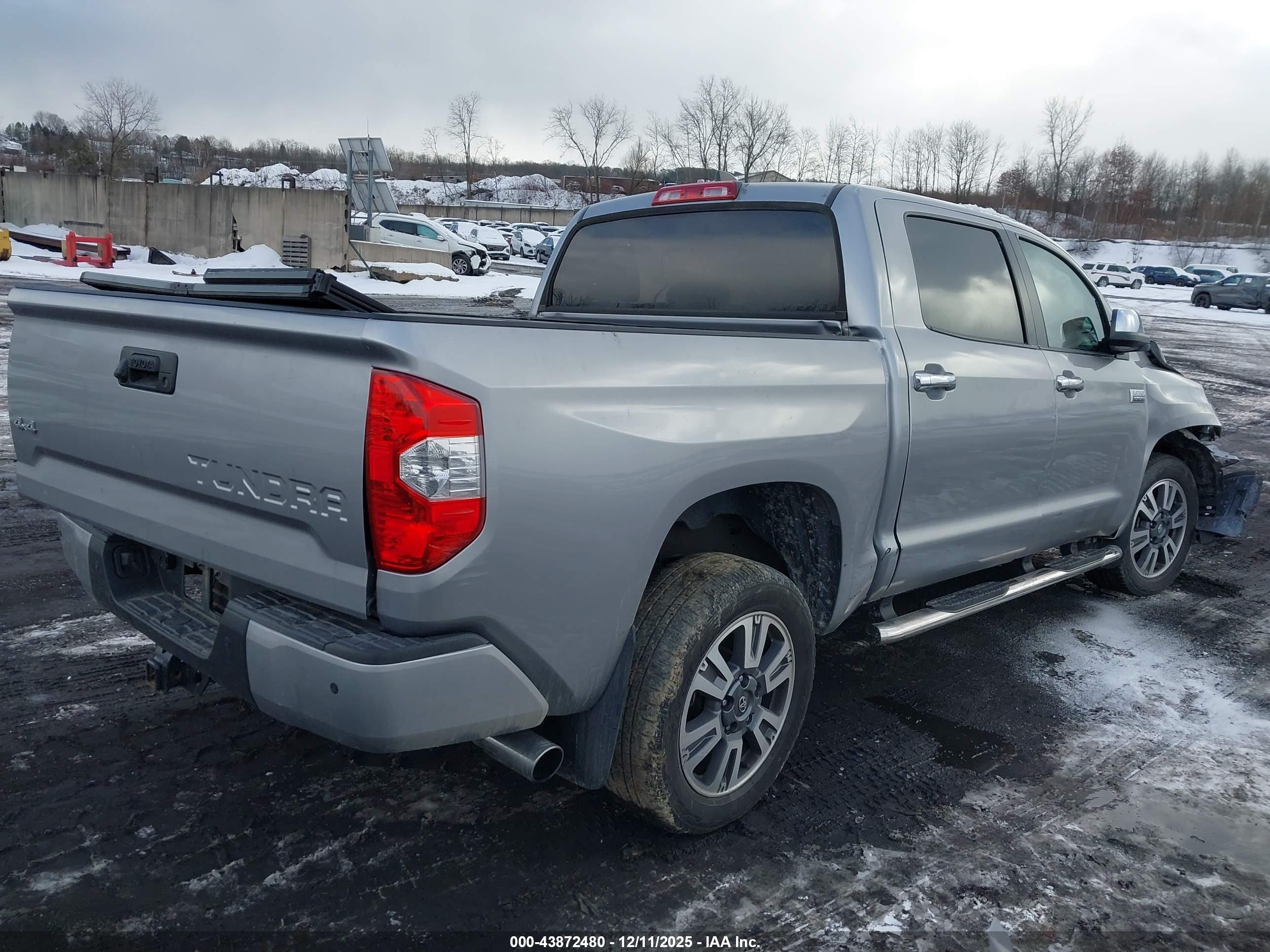 TOYOTA TUNDRA image 4