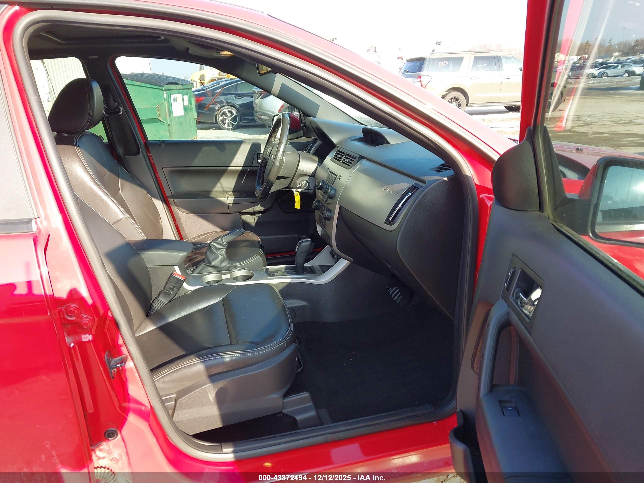FORD FOCUS image 5