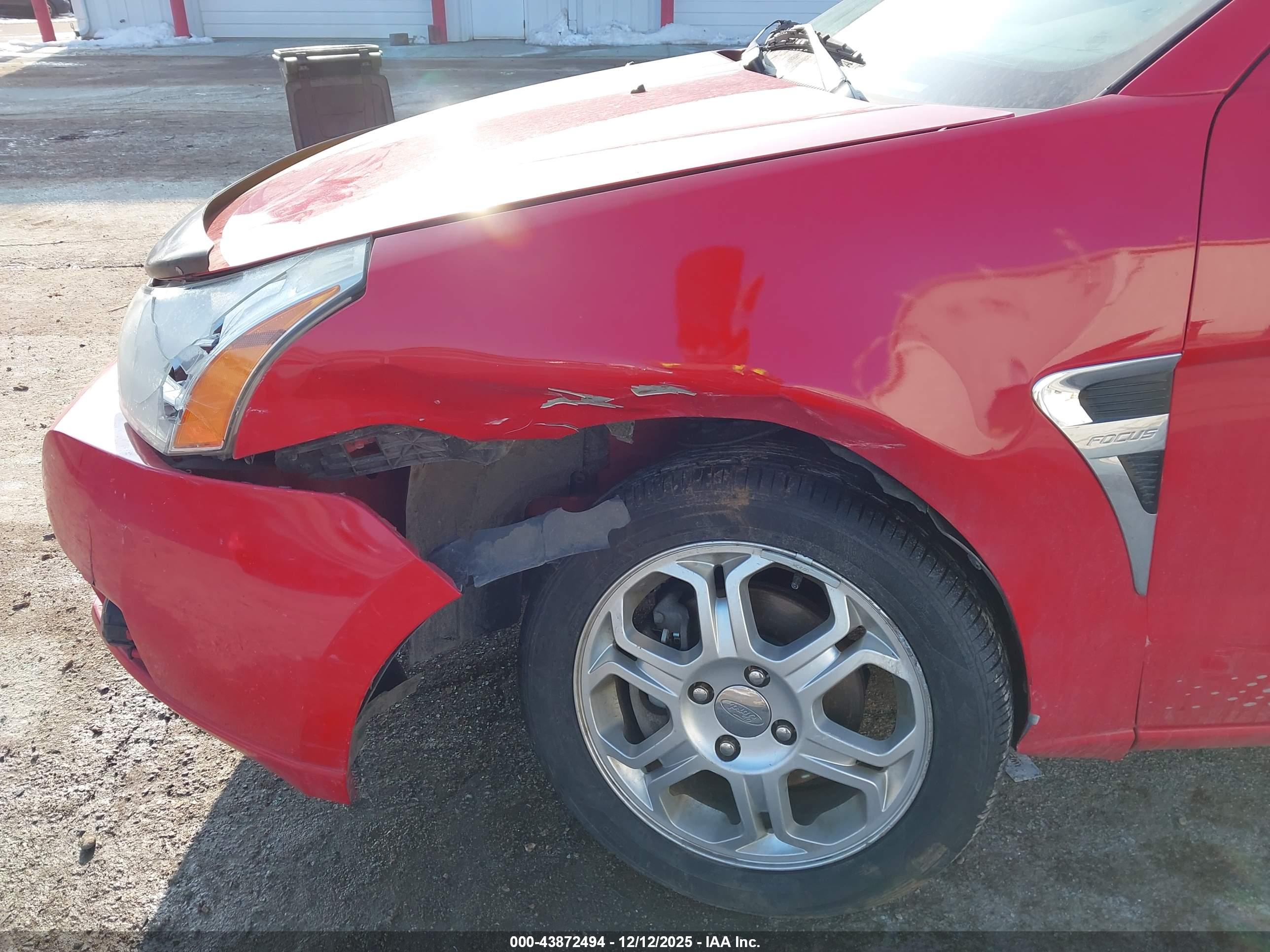 FORD FOCUS image 6