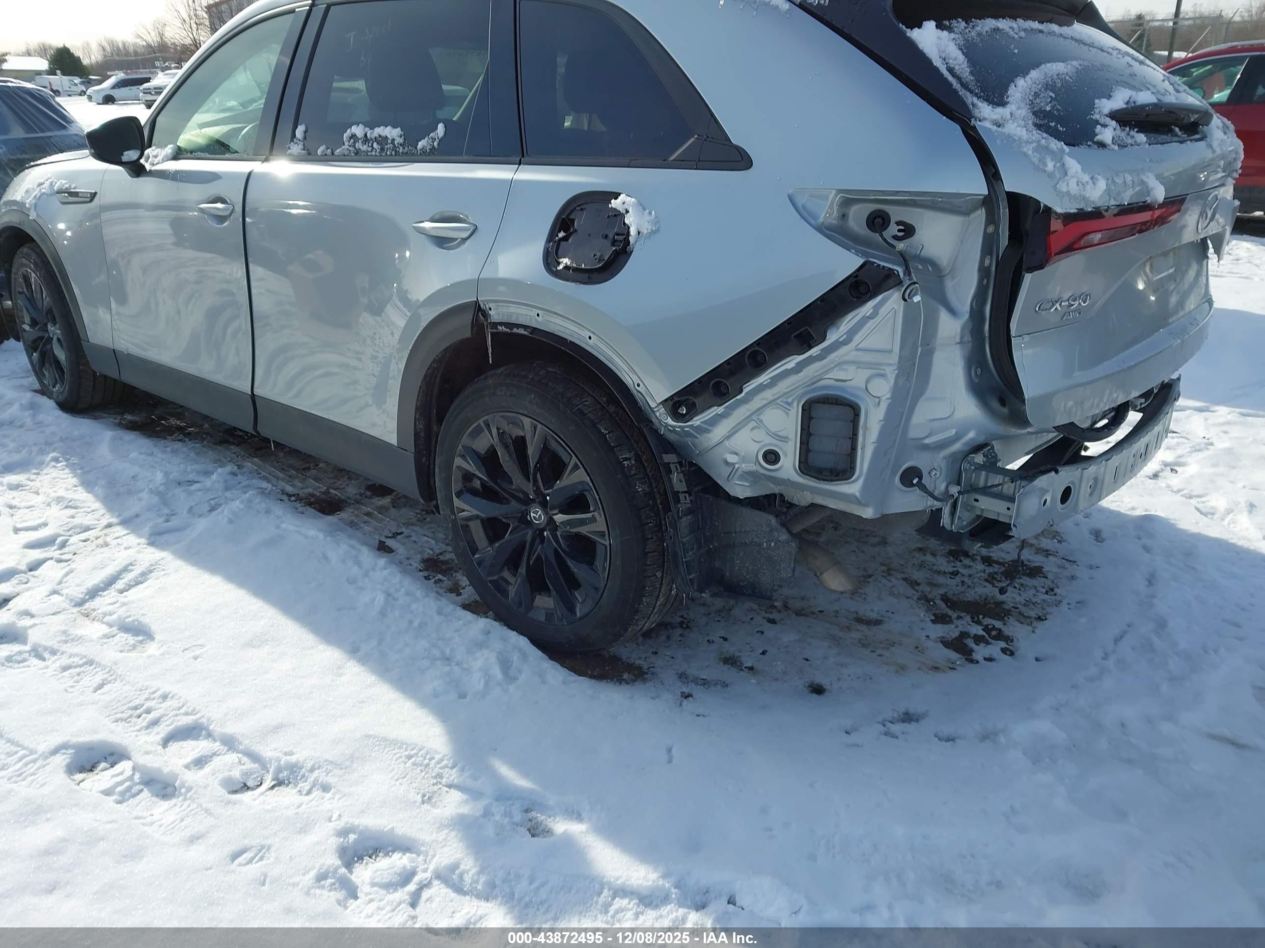 MAZDA CX-90 image 3