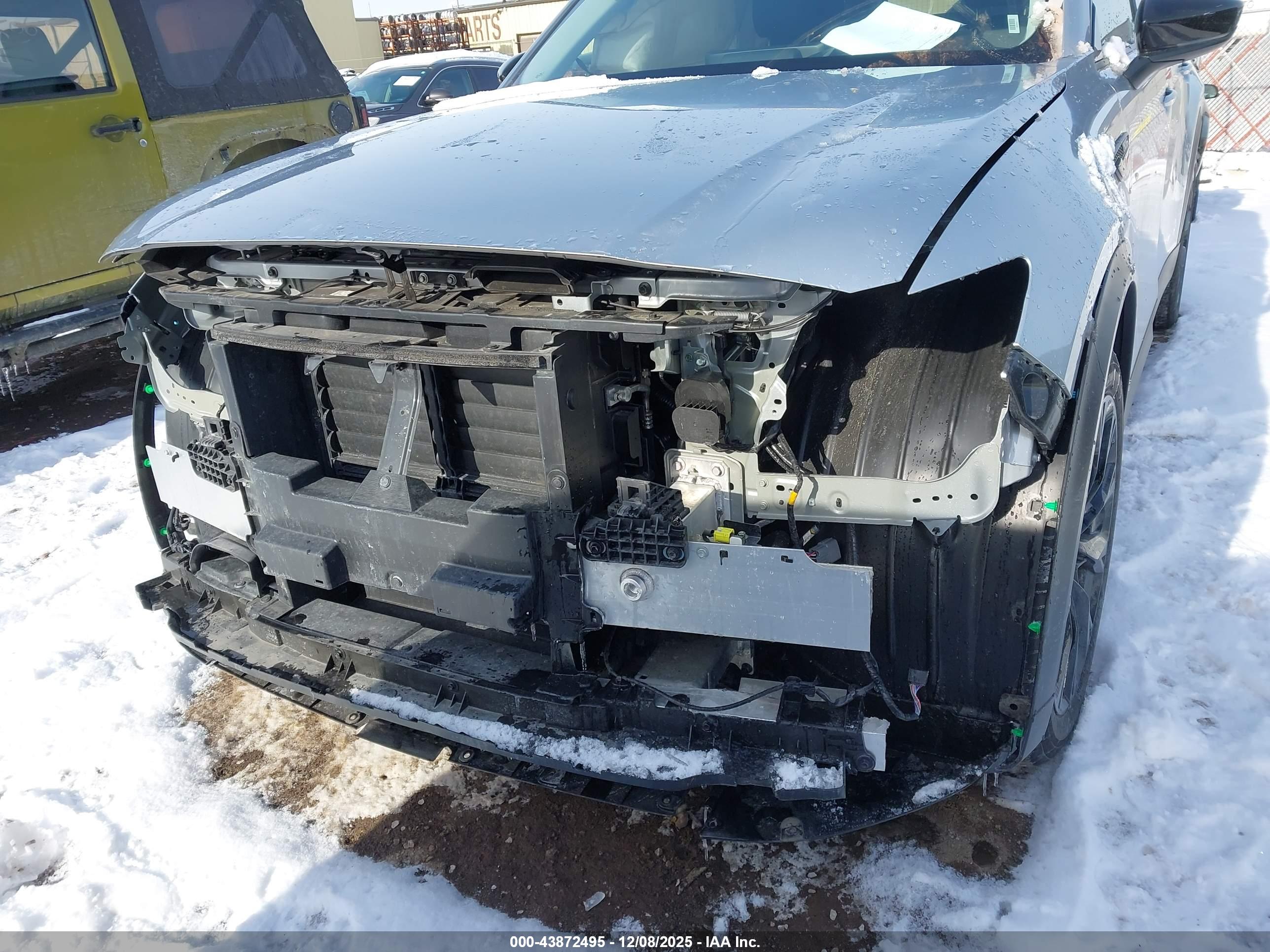 MAZDA CX-90 image 6