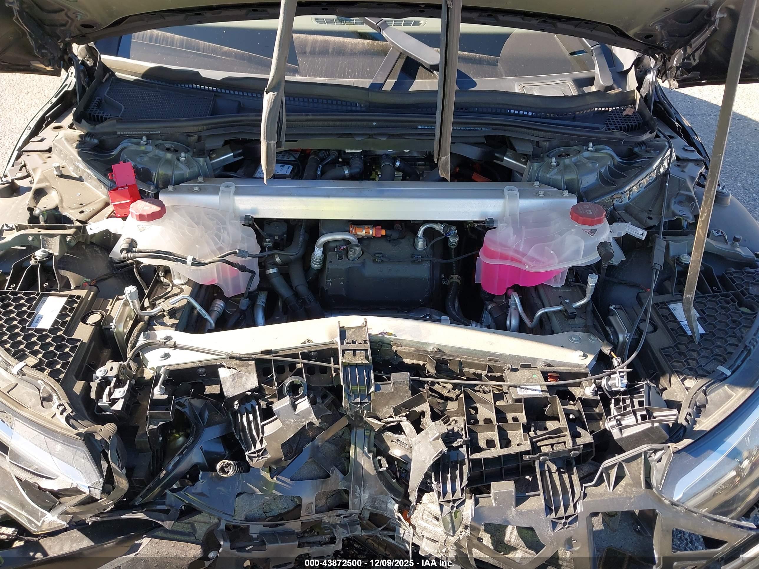 MERCEDES-BENZ EQE image 10
