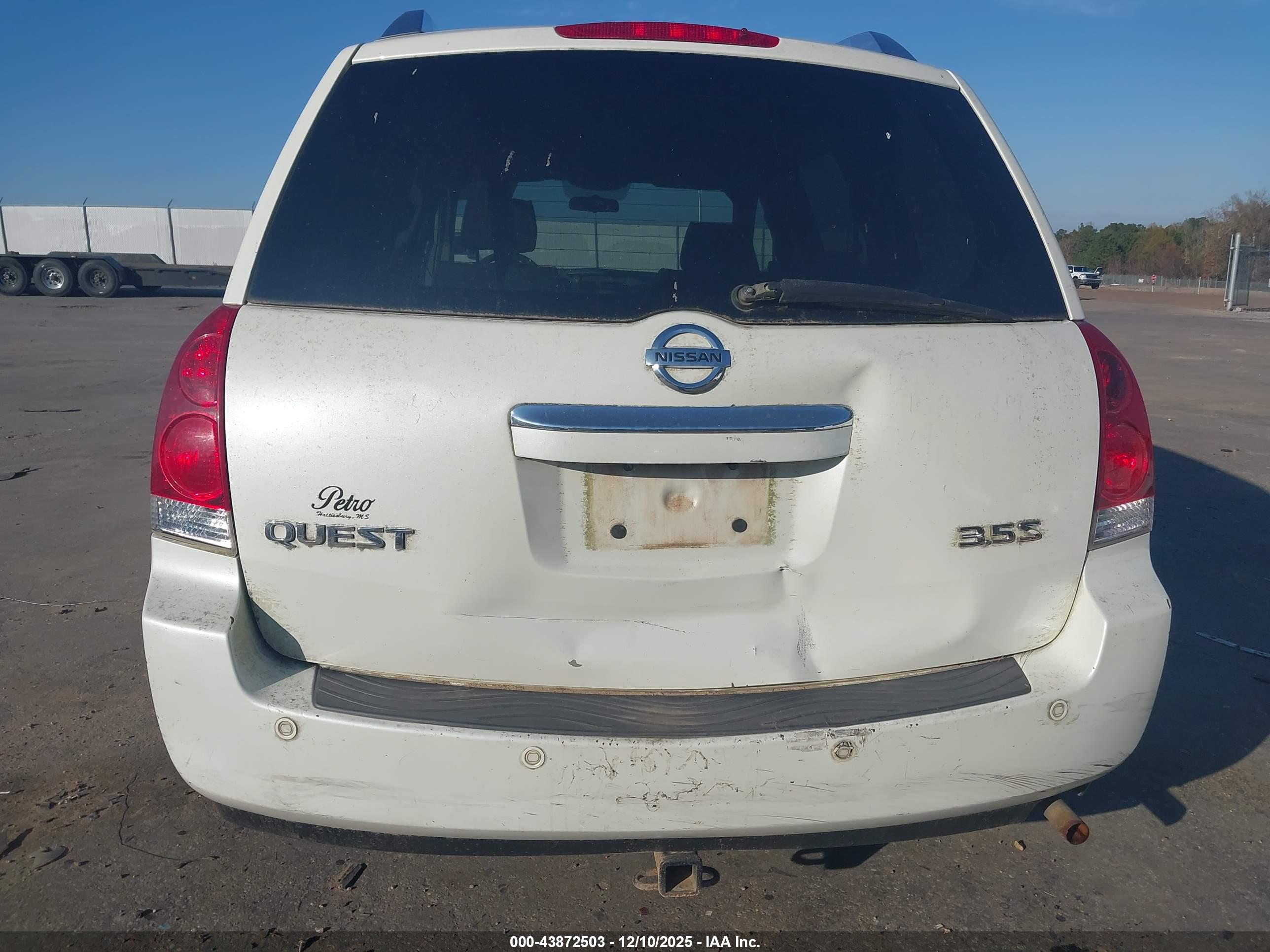 NISSAN QUEST image 6
