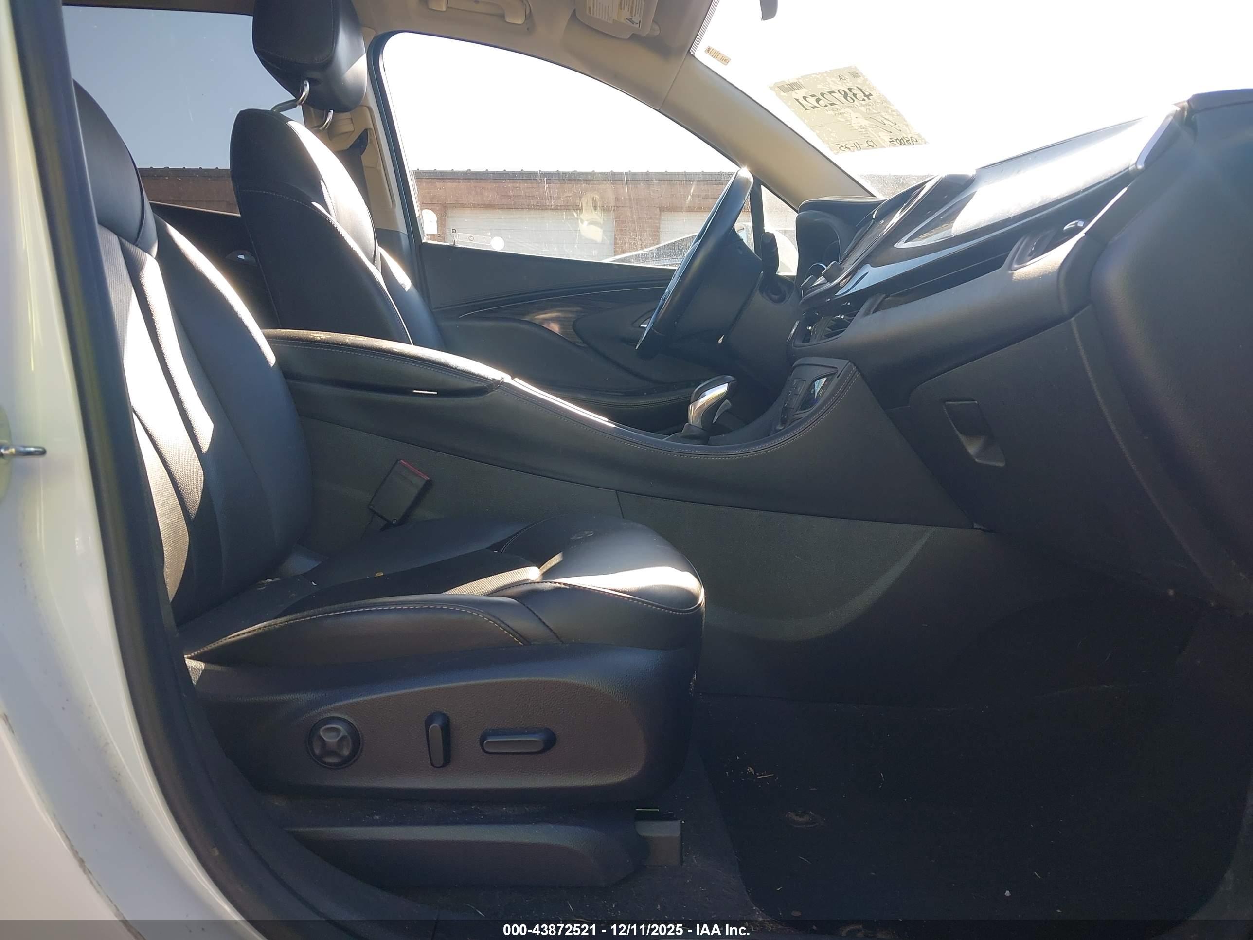 BUICK ENVISION image 5