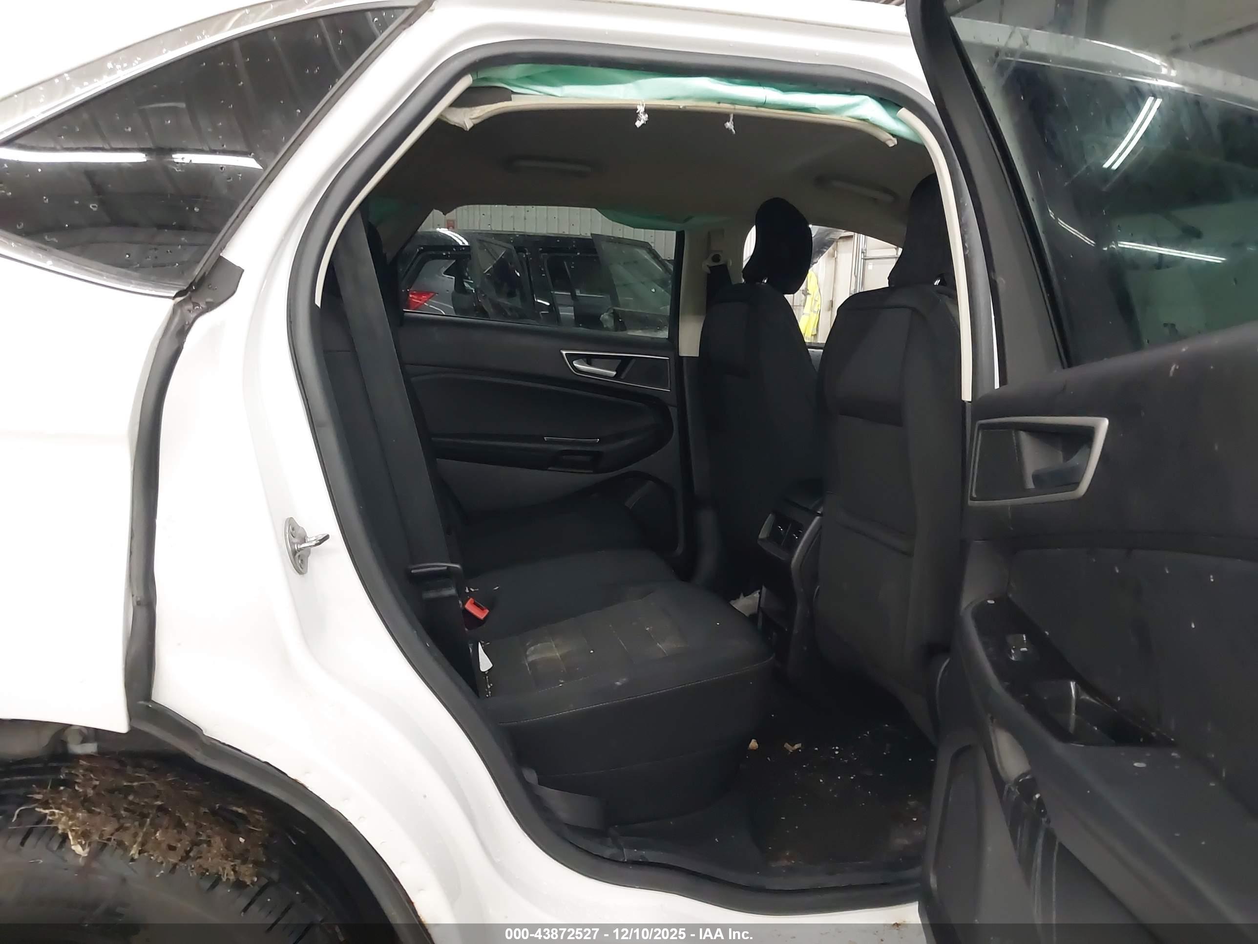 FORD EDGE image 8