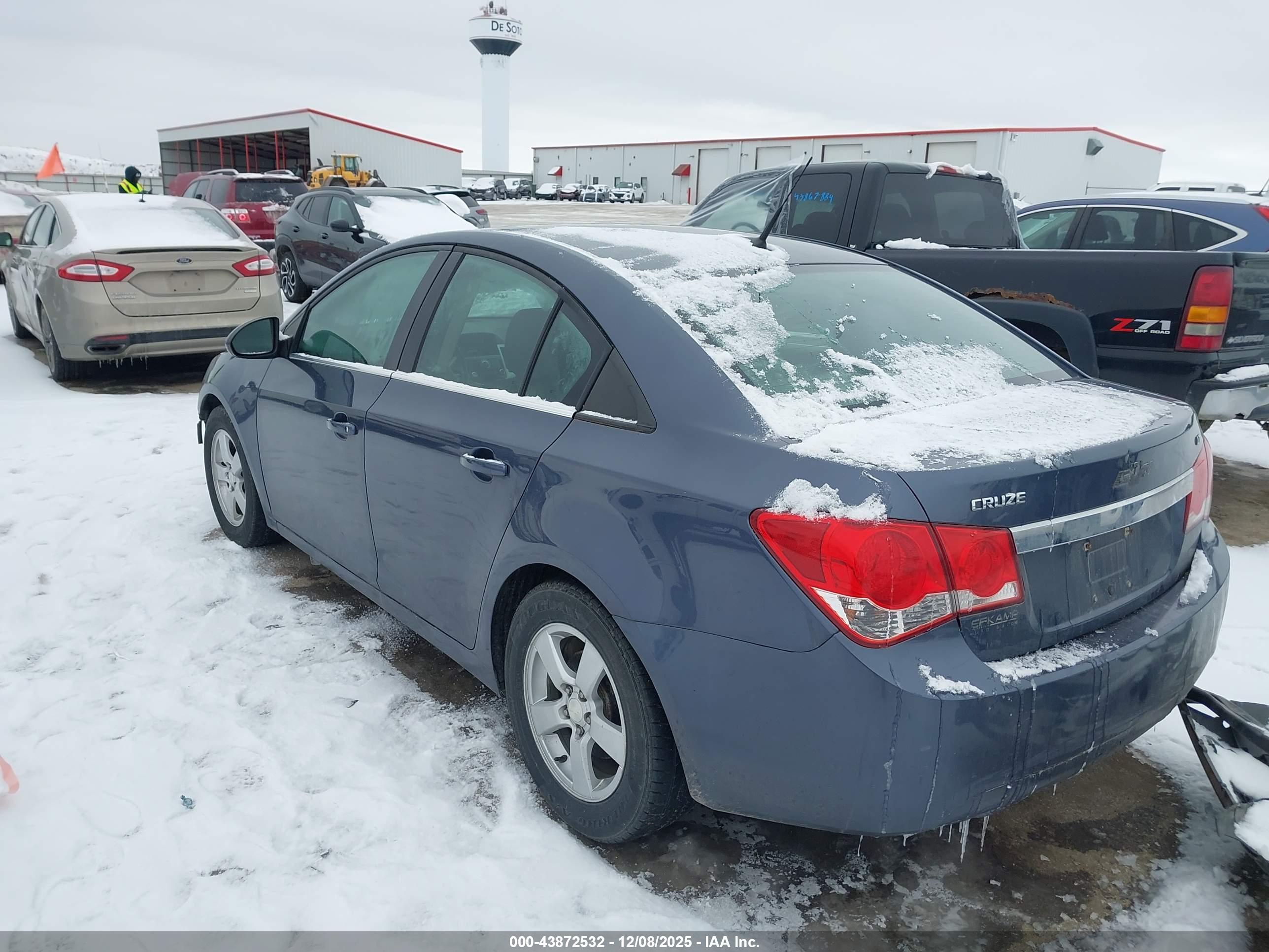 CHEVROLET CRUZE image 3