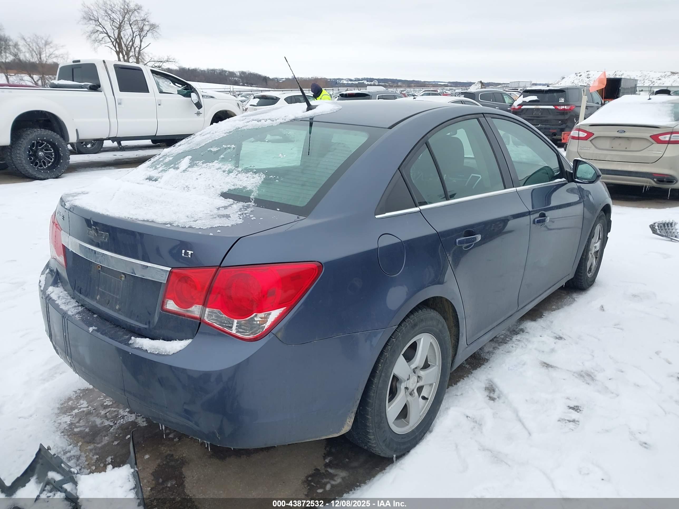 CHEVROLET CRUZE image 4
