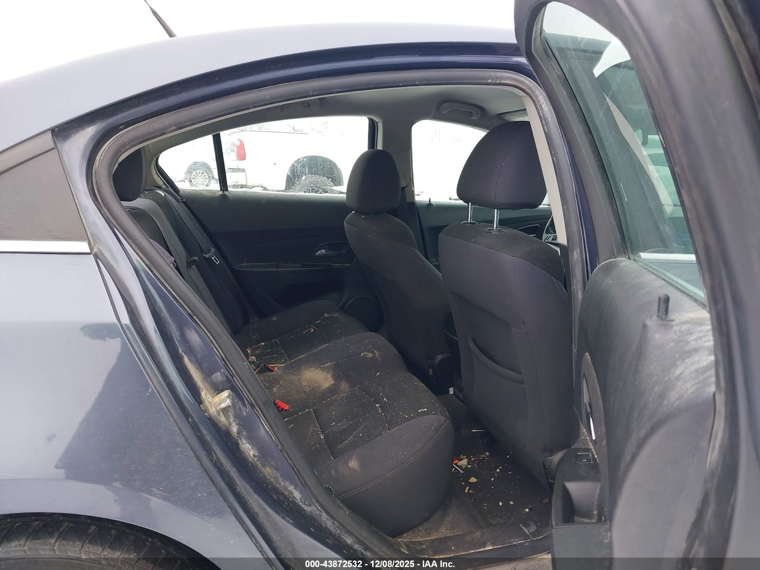 CHEVROLET CRUZE image 8