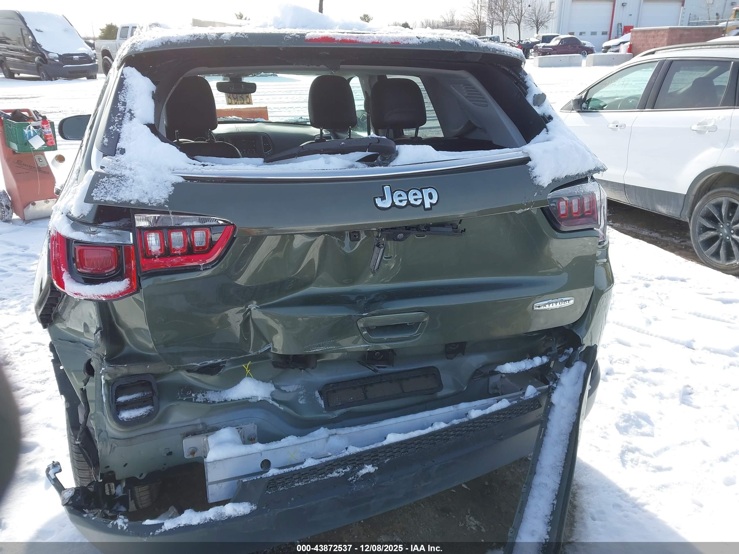 JEEP COMPASS image 6