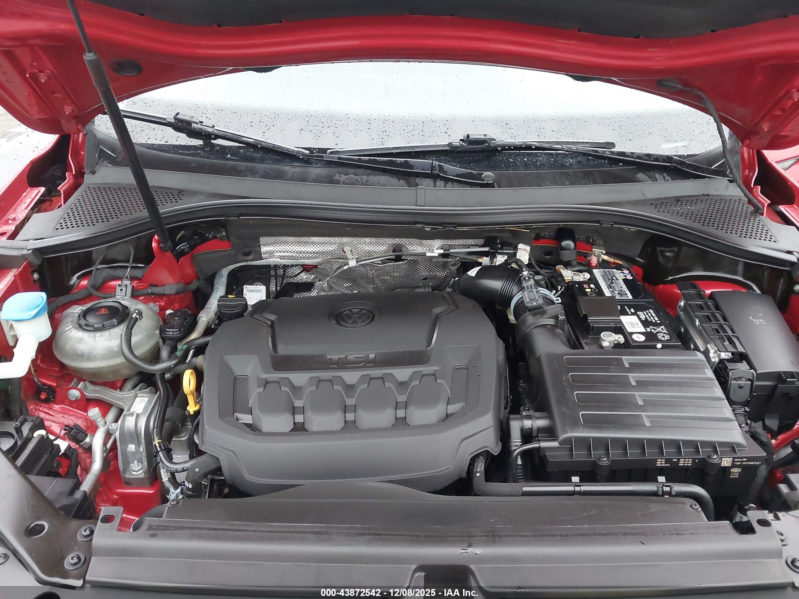 VOLKSWAGEN TIGUAN image 10