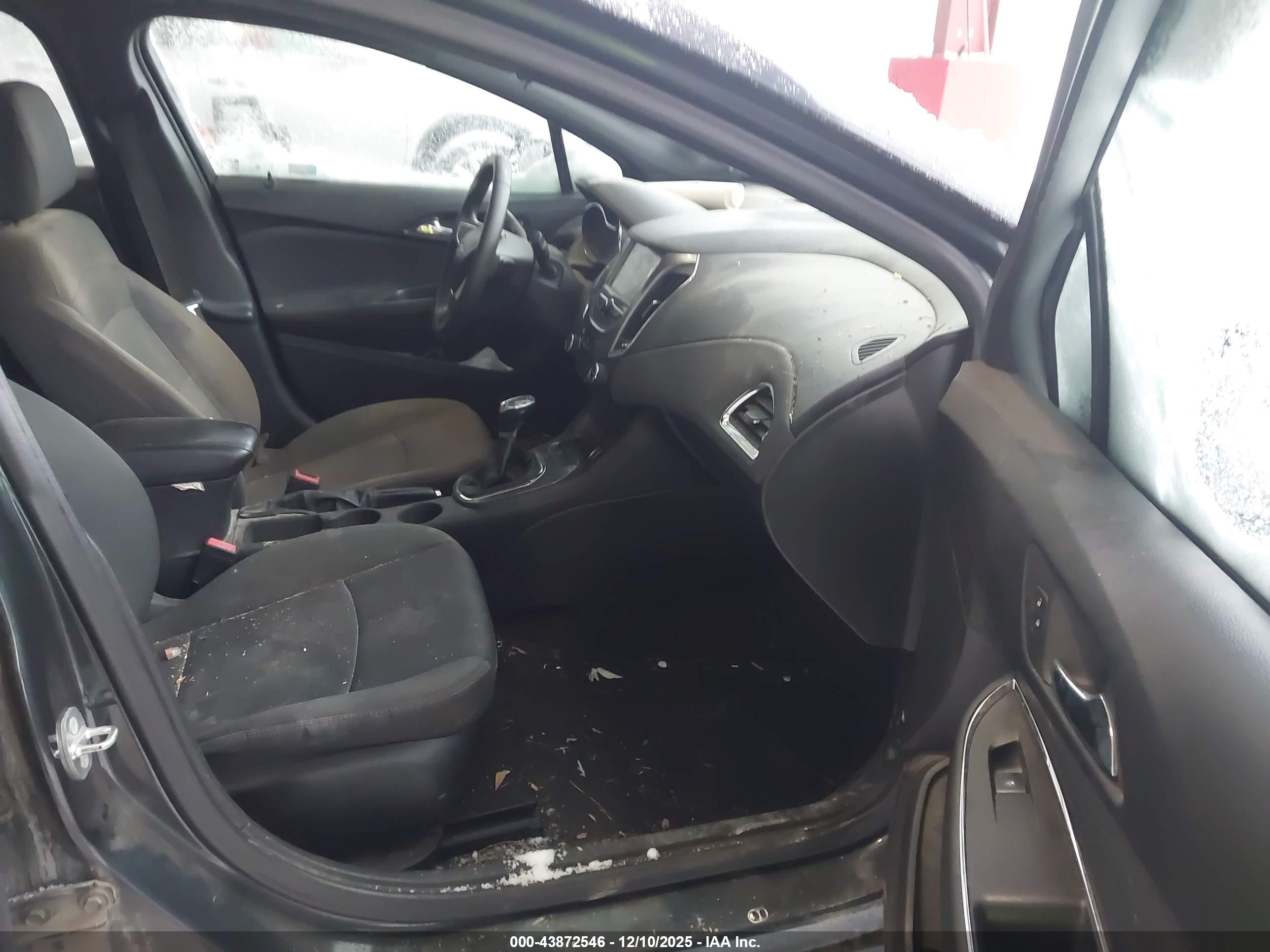 CHEVROLET CRUZE image 5
