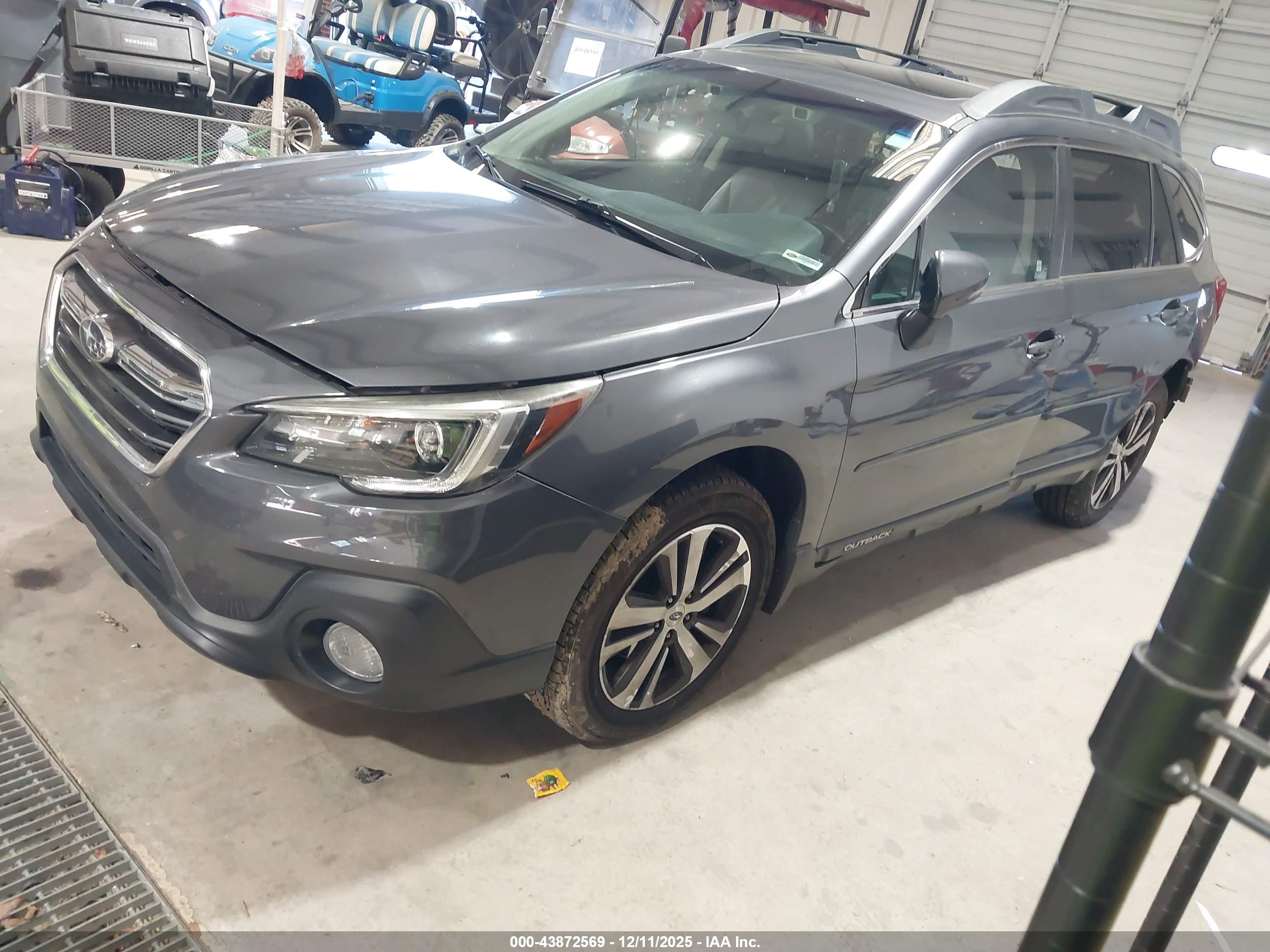 SUBARU OUTBACK image 2