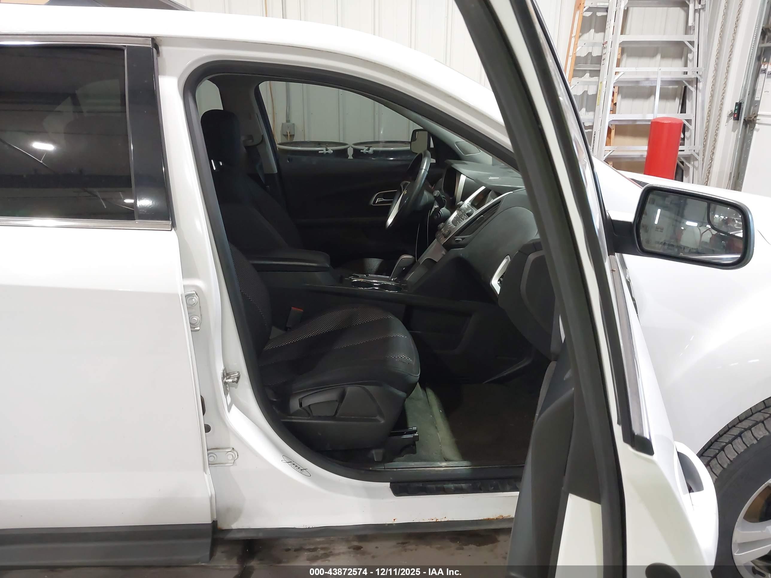 CHEVROLET EQUINOX image 5