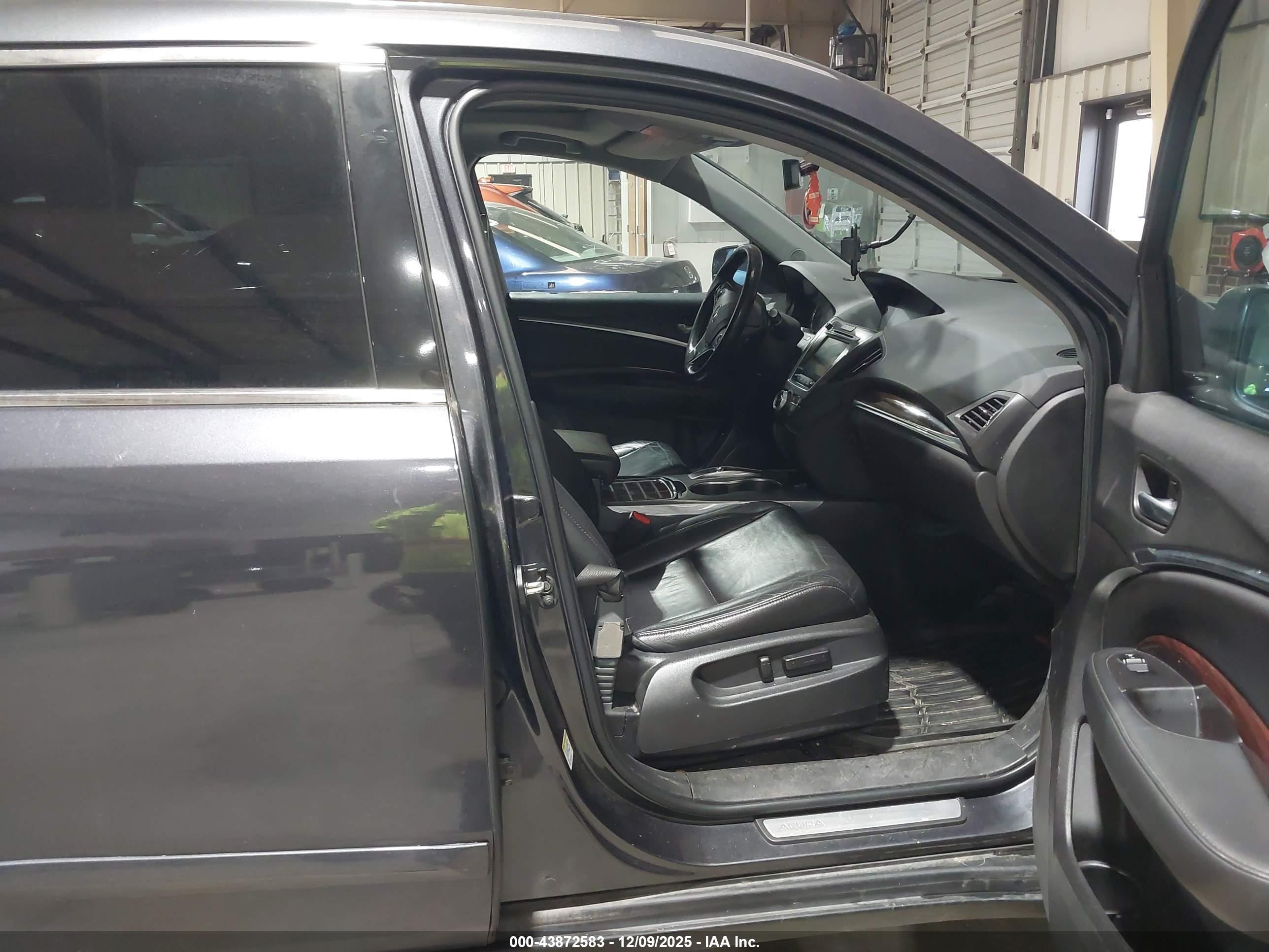 ACURA MDX image 5
