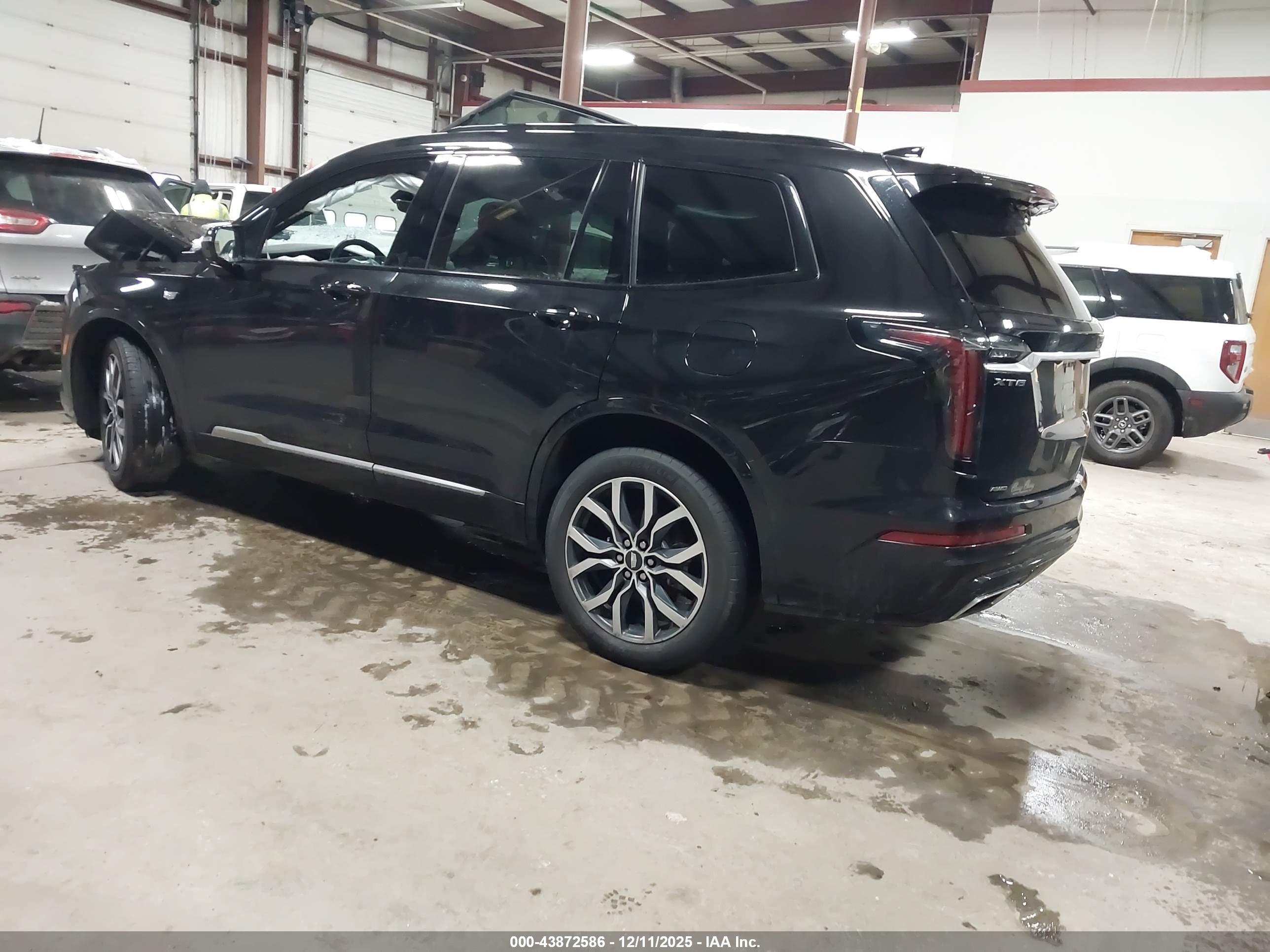 CADILLAC XT6 image 3