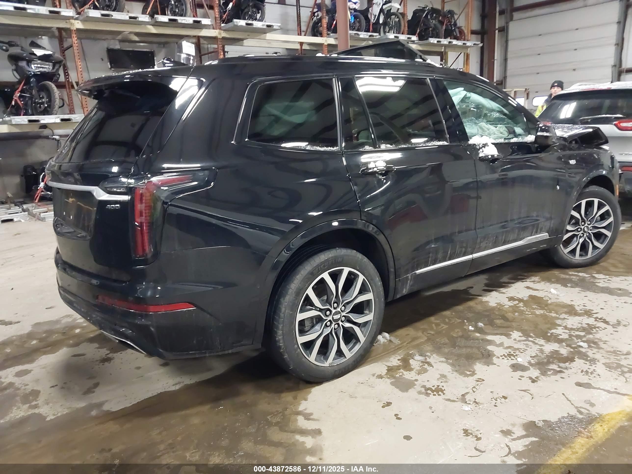 CADILLAC XT6 image 4