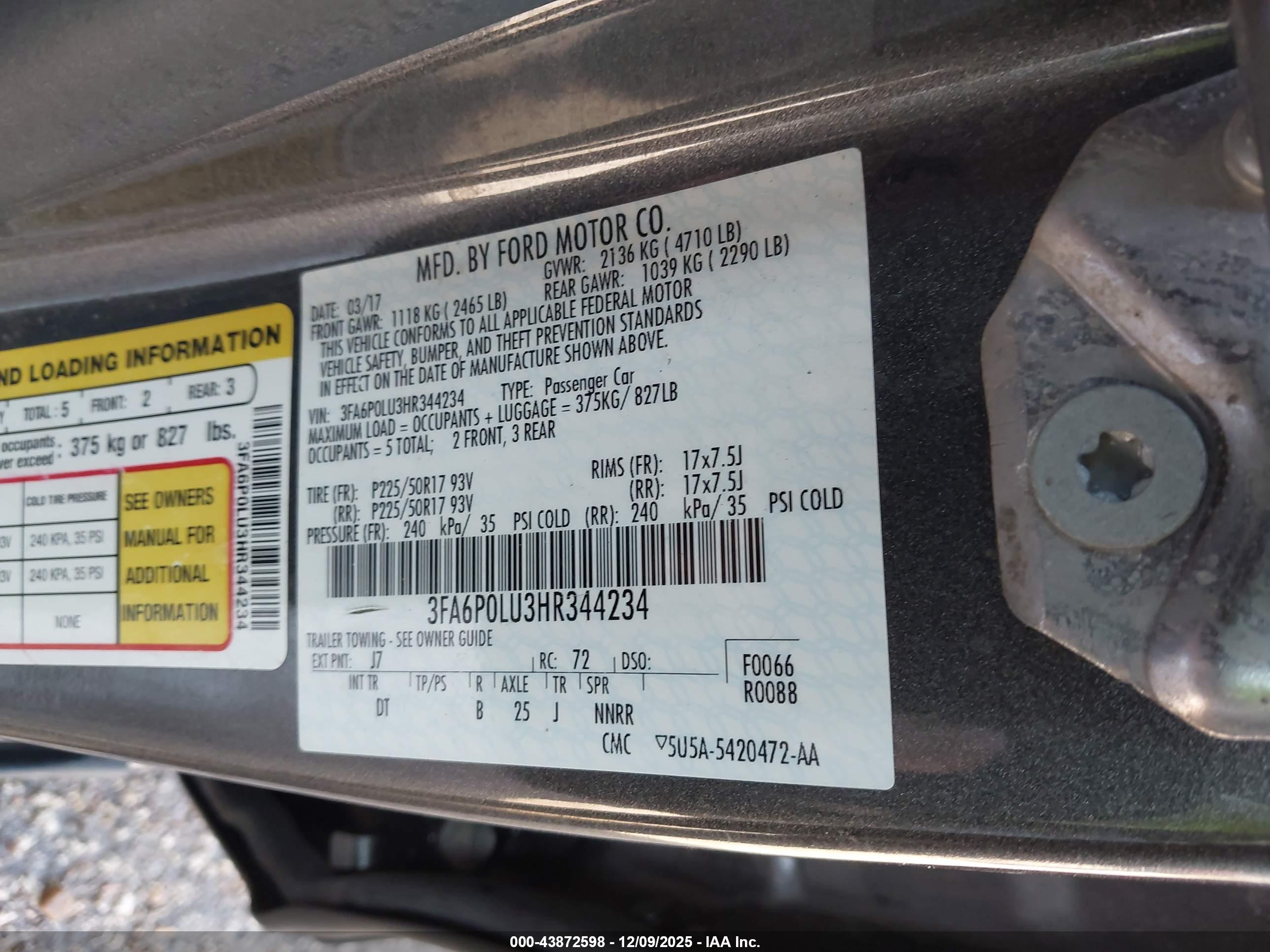 FORD FUSION image 9