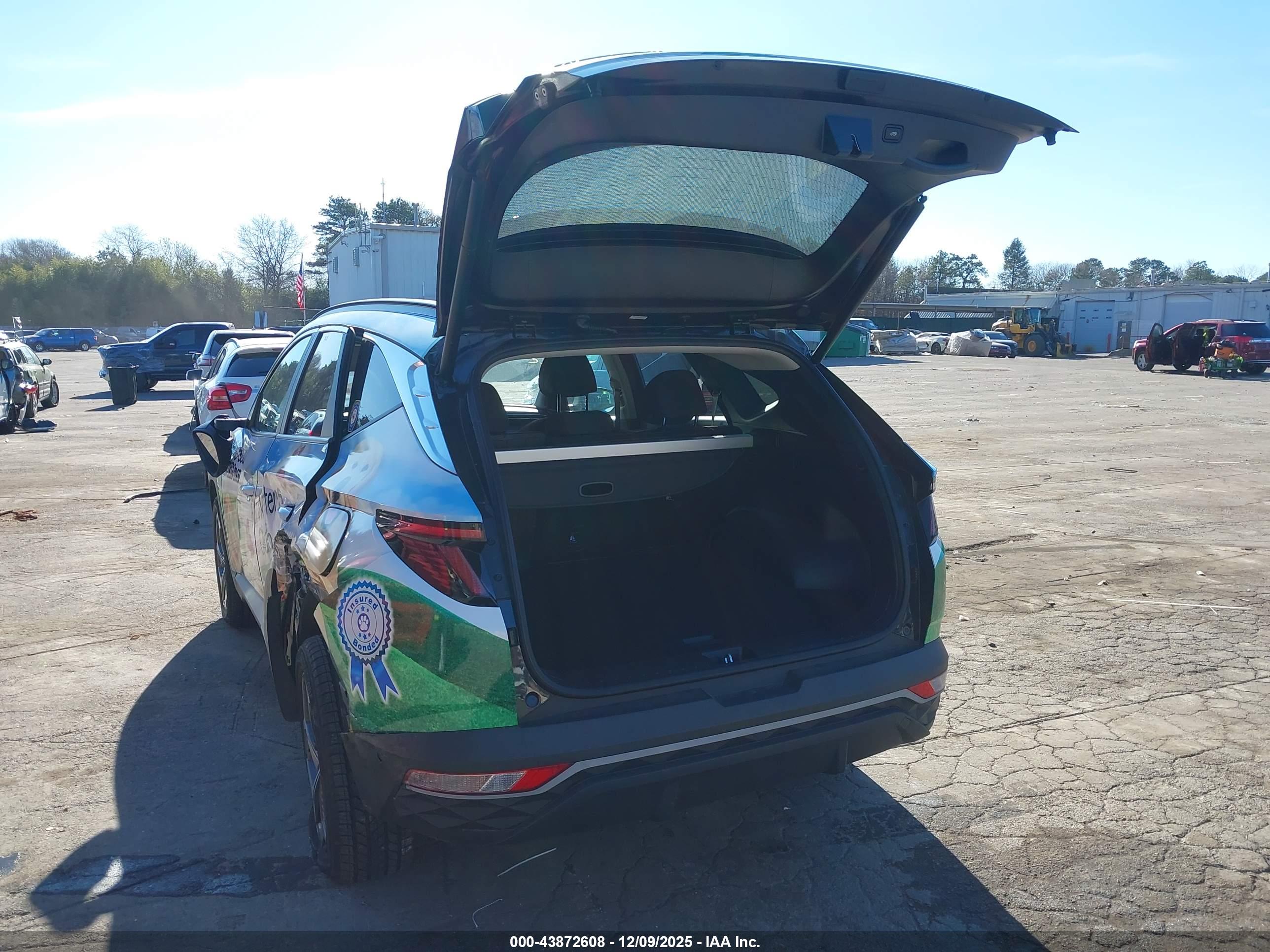 HYUNDAI TUCSON image 3