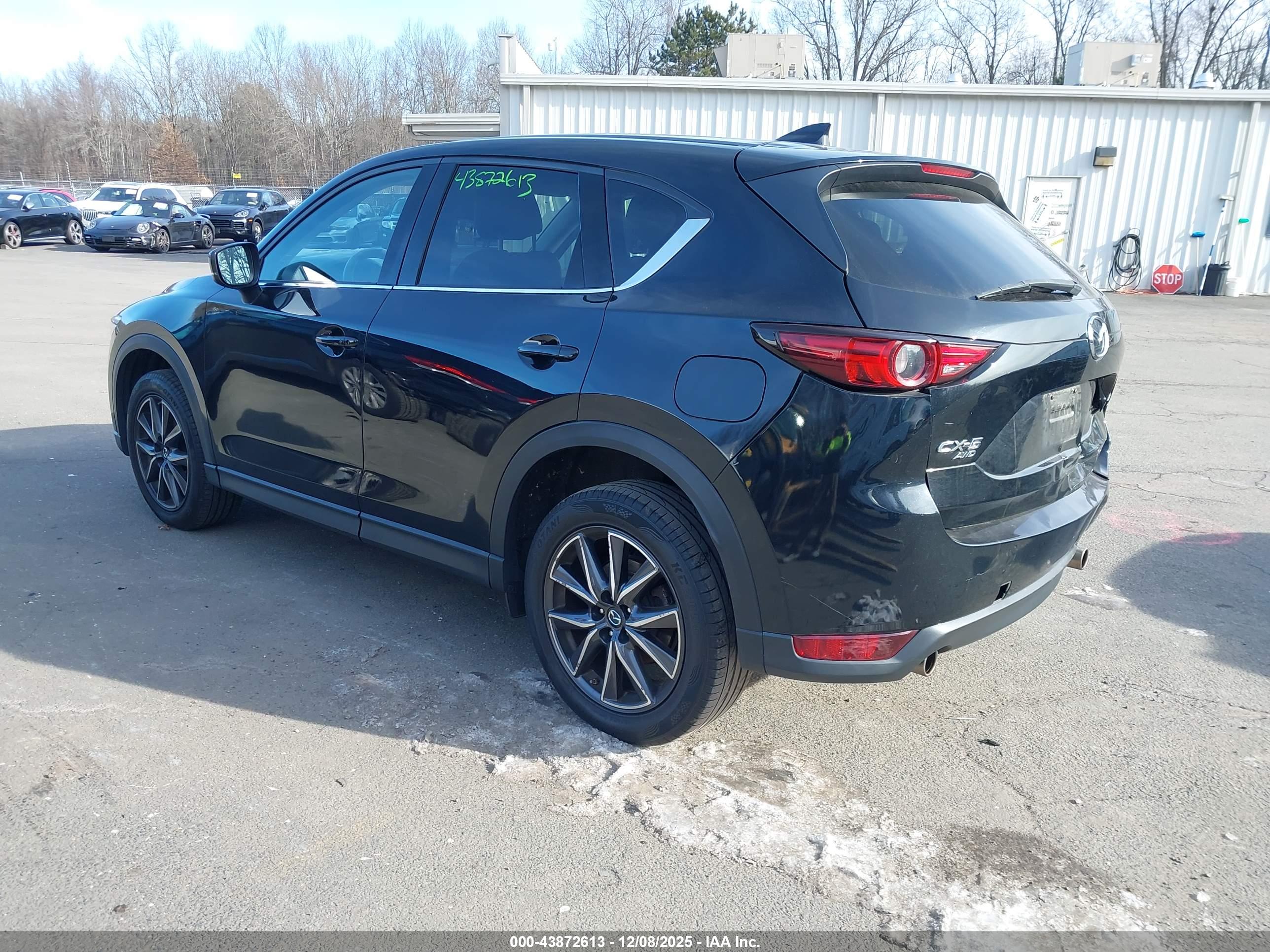 MAZDA CX-5 image 3