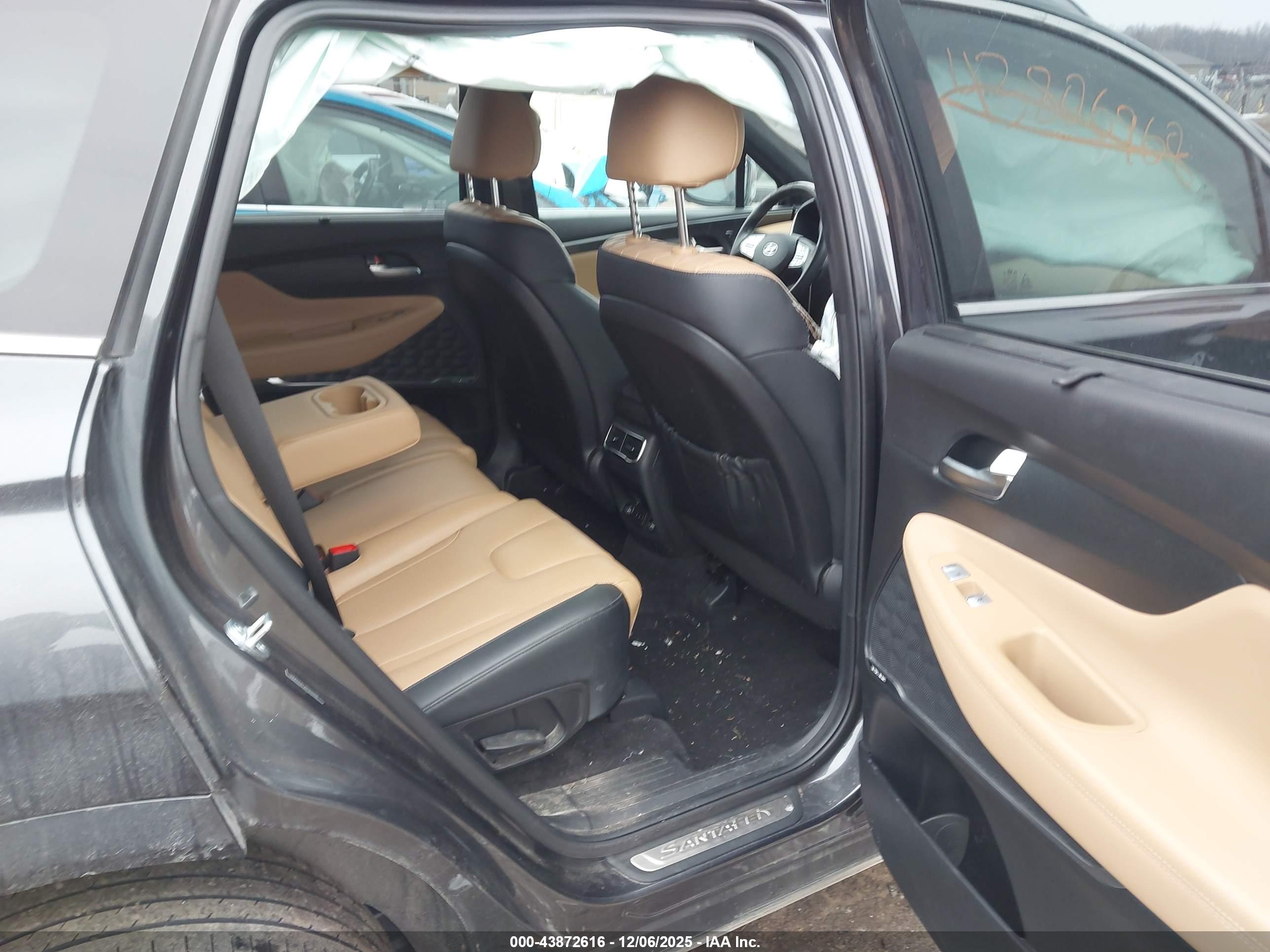 HYUNDAI SANTA image 8