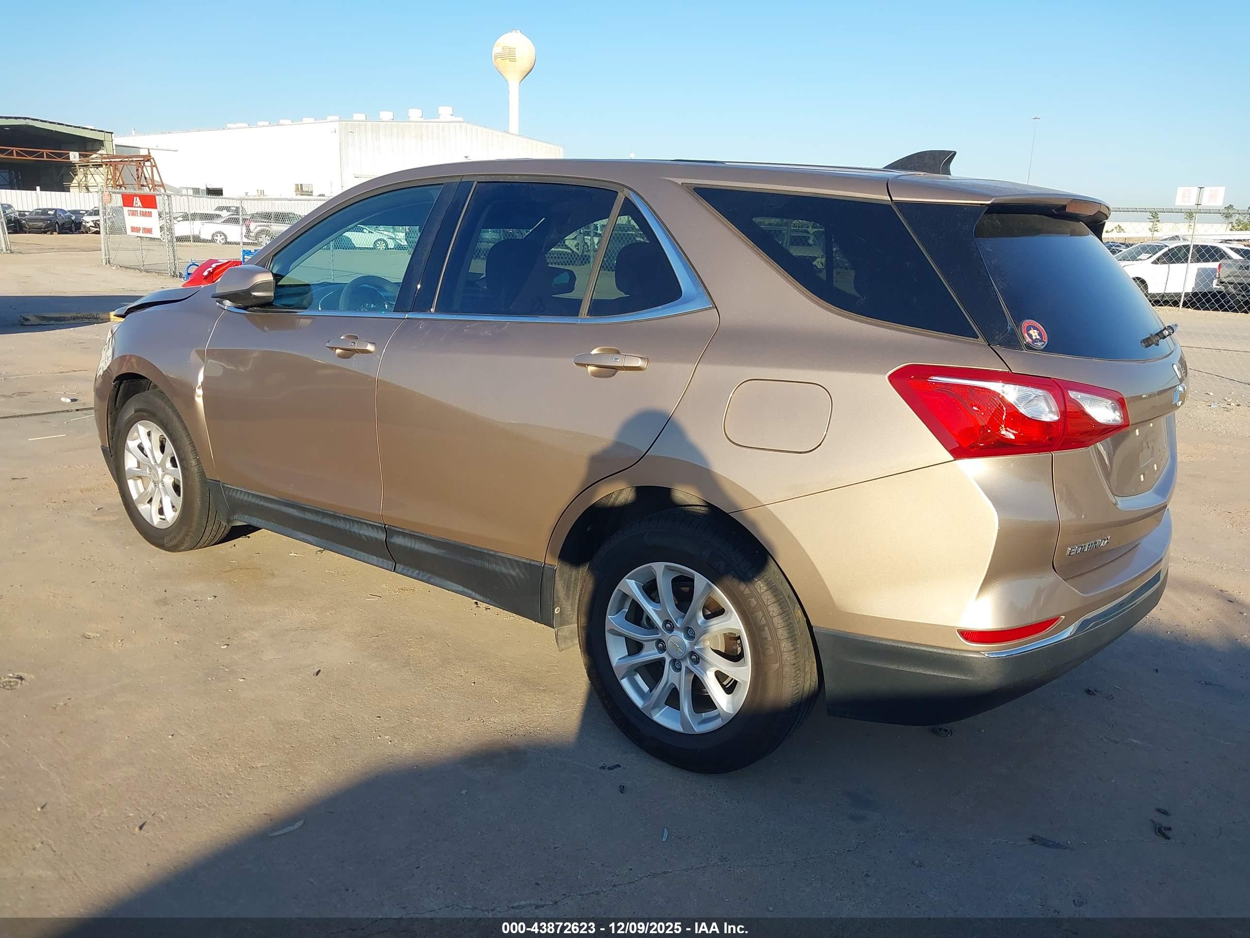 CHEVROLET EQUINOX image 3