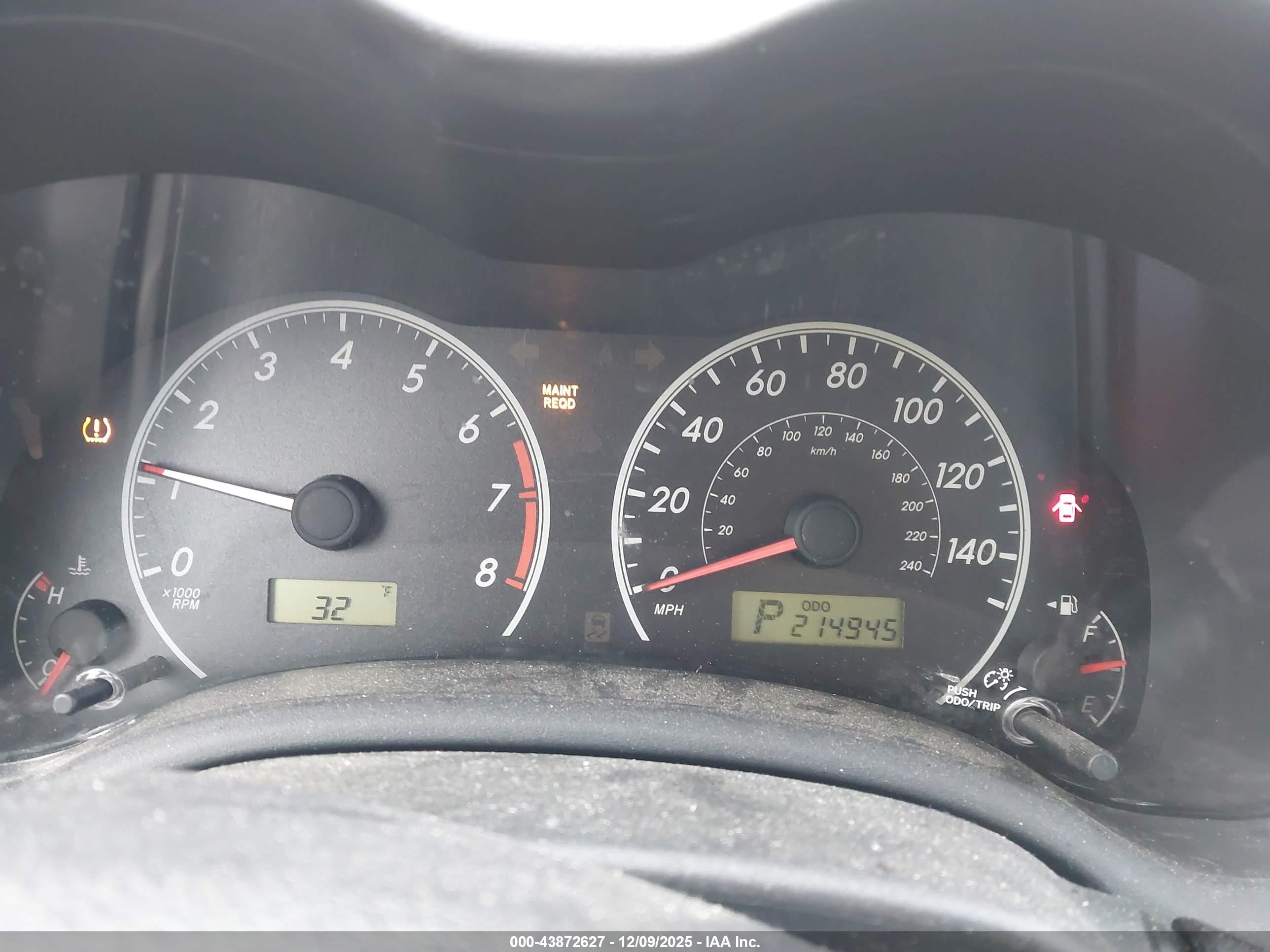 TOYOTA COROLLA image 7