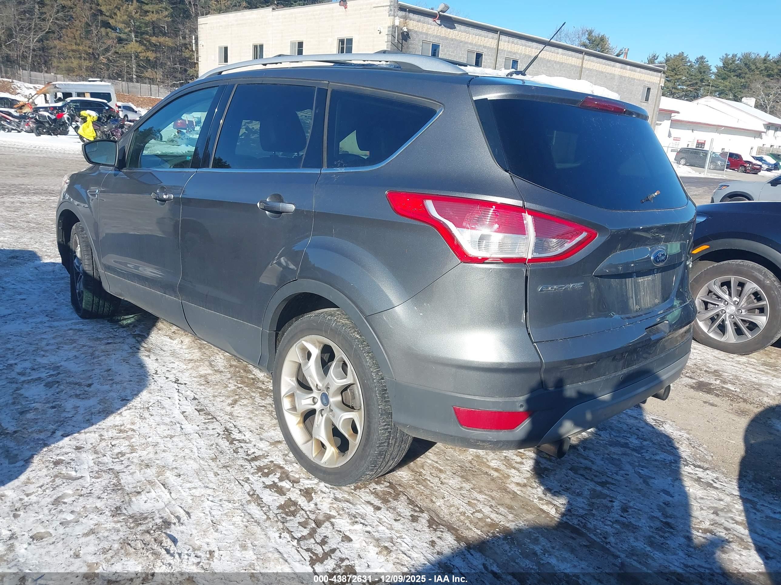 FORD ESCAPE image 3