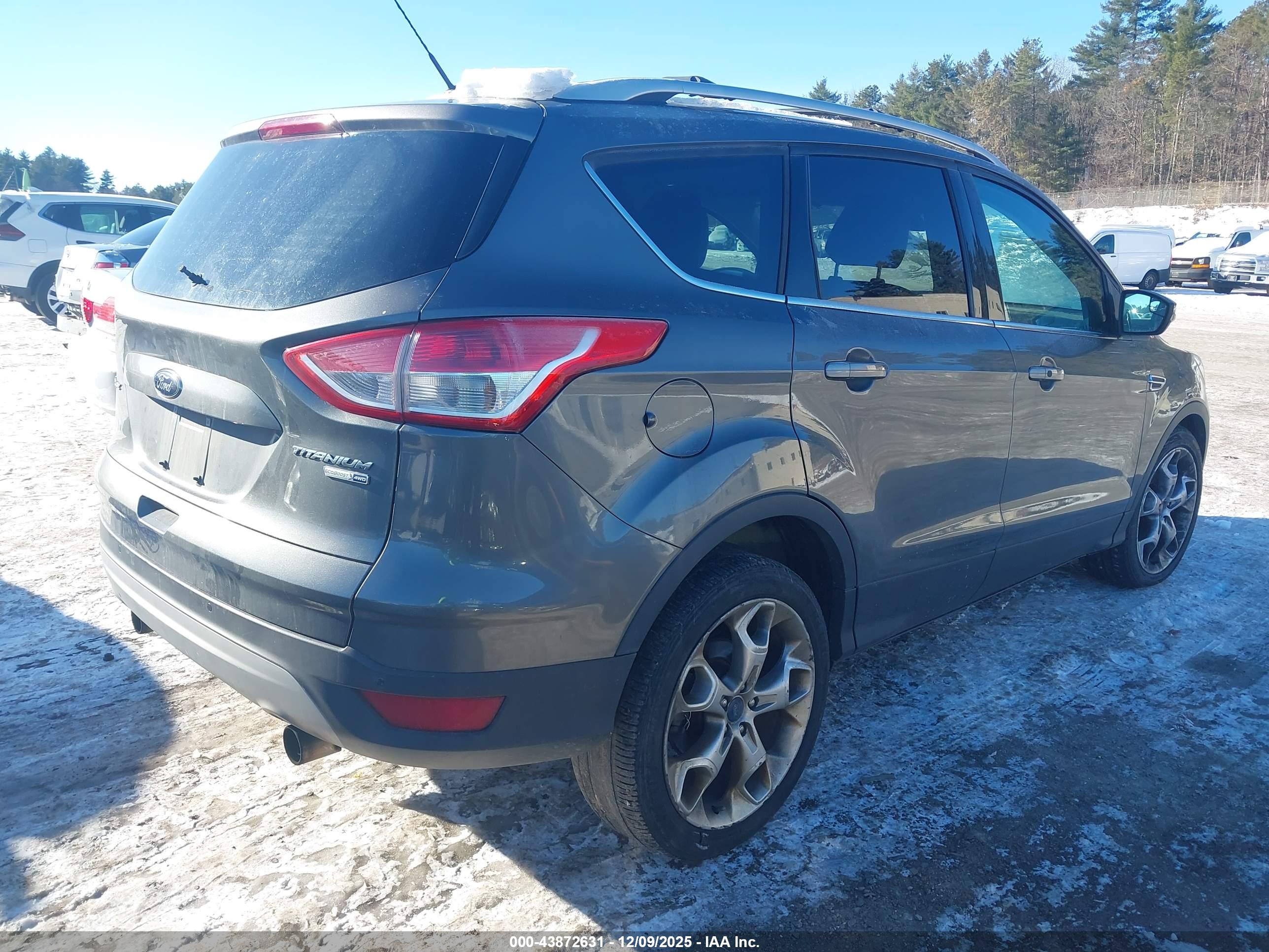 FORD ESCAPE image 4