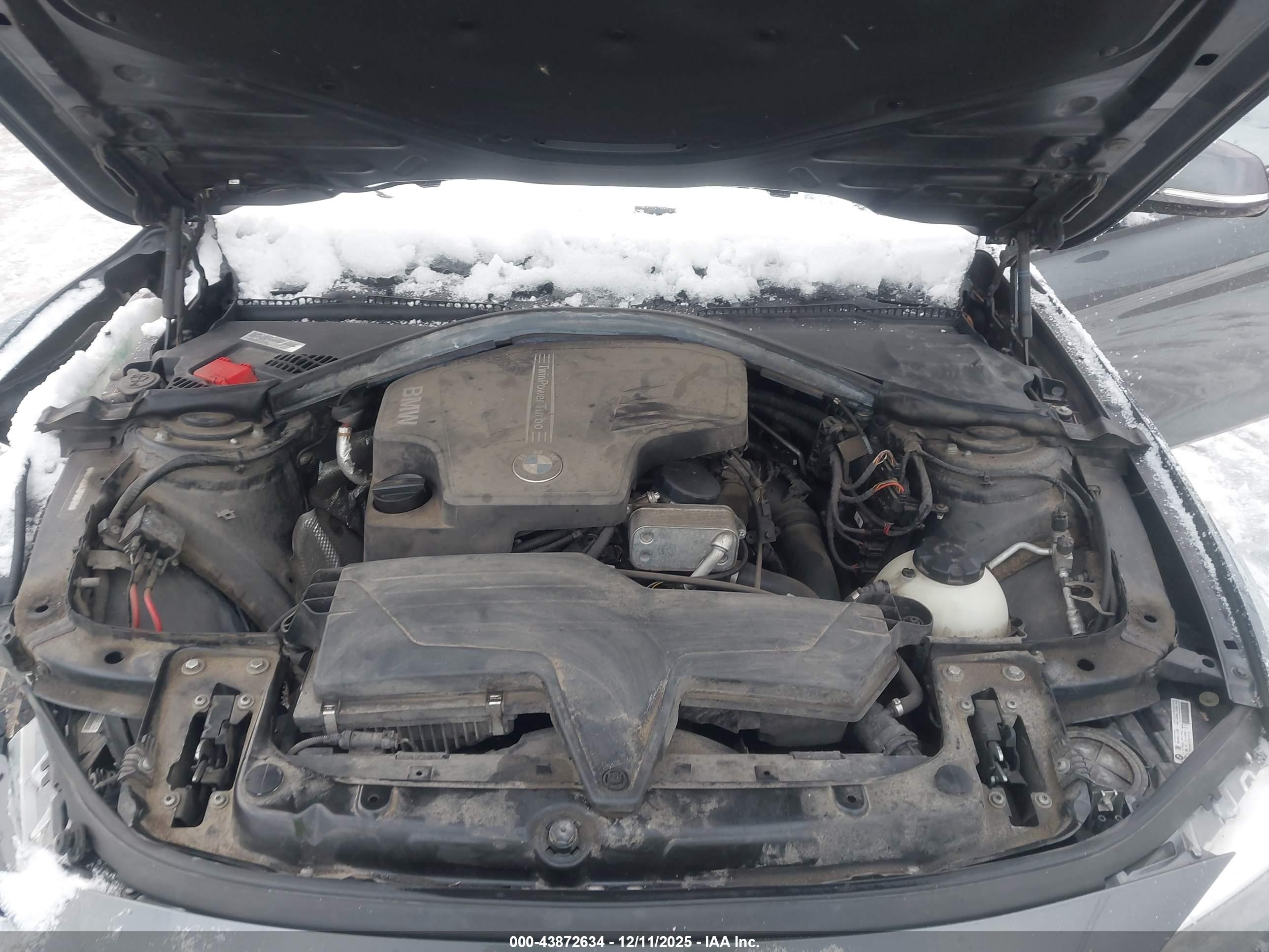 BMW 328I image 10
