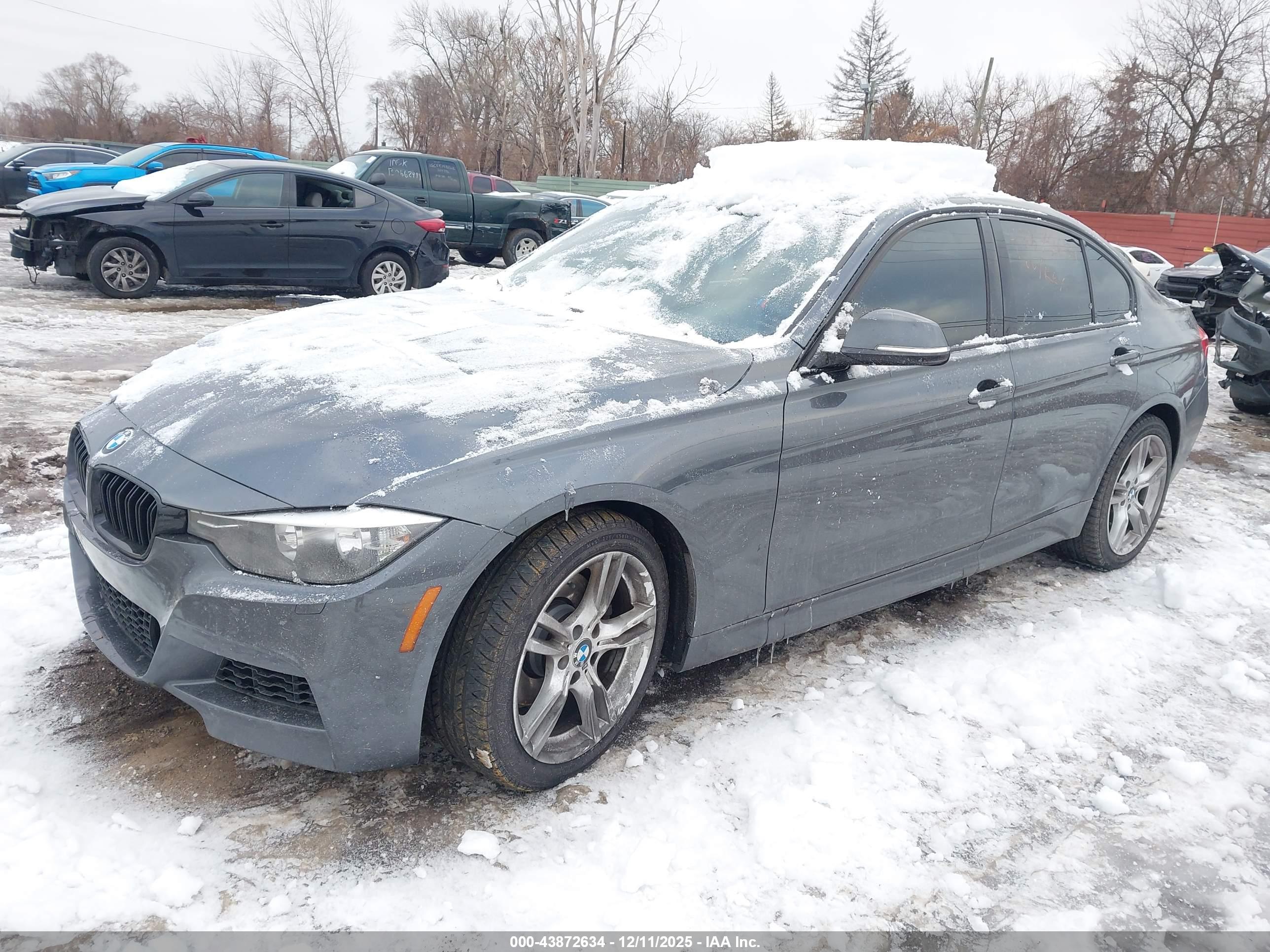 BMW 328I image 2