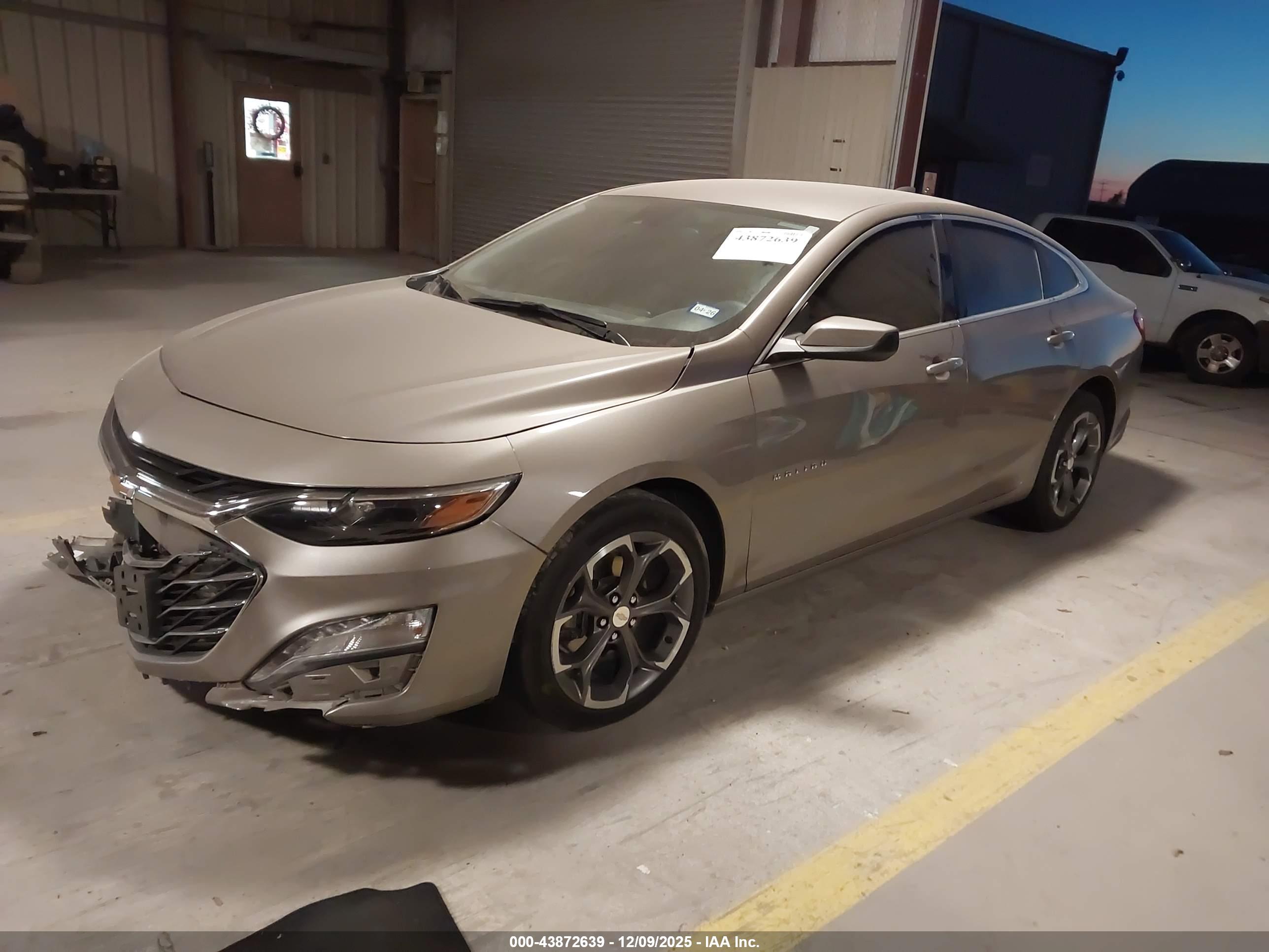 CHEVROLET MALIBU image 2