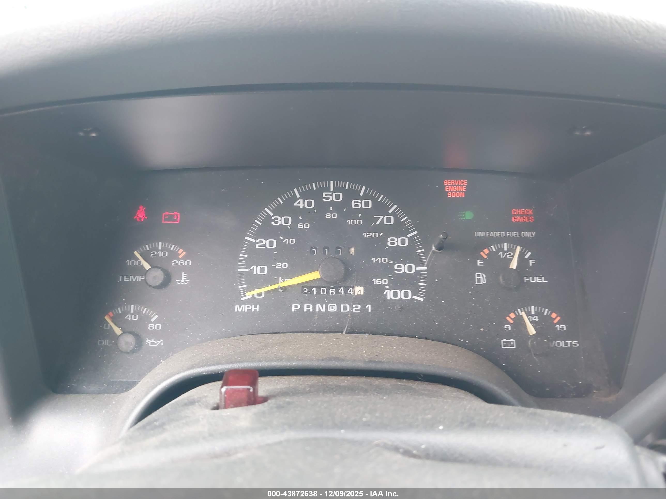 CHEVROLET S image 7