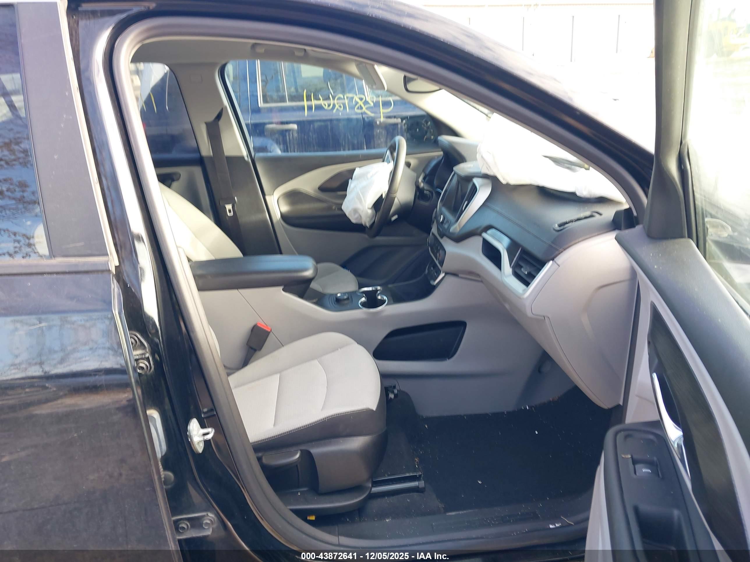 GMC TERRAIN image 5